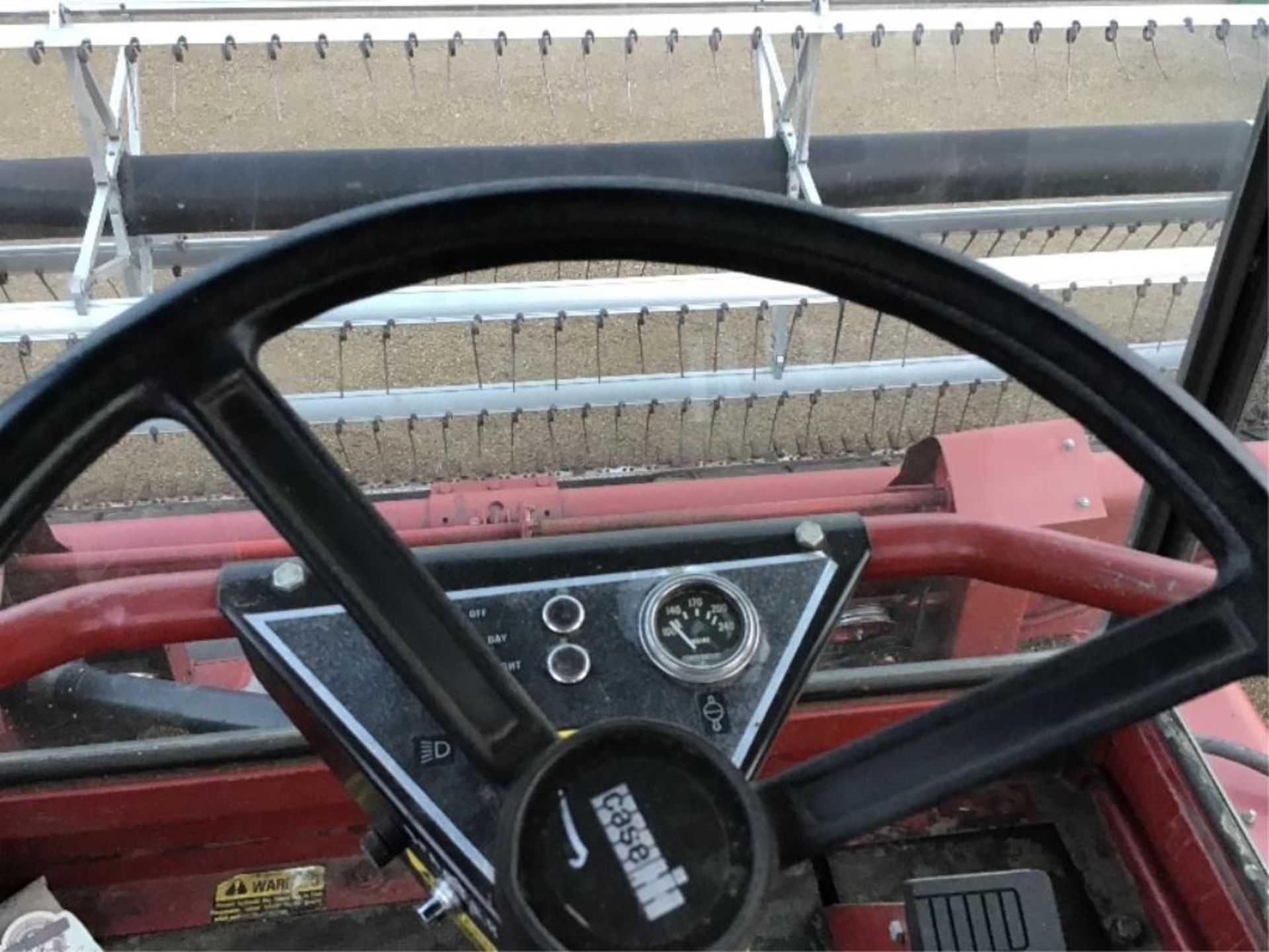 4000 Case IH 19.5ft Swather - Image 5 of 6