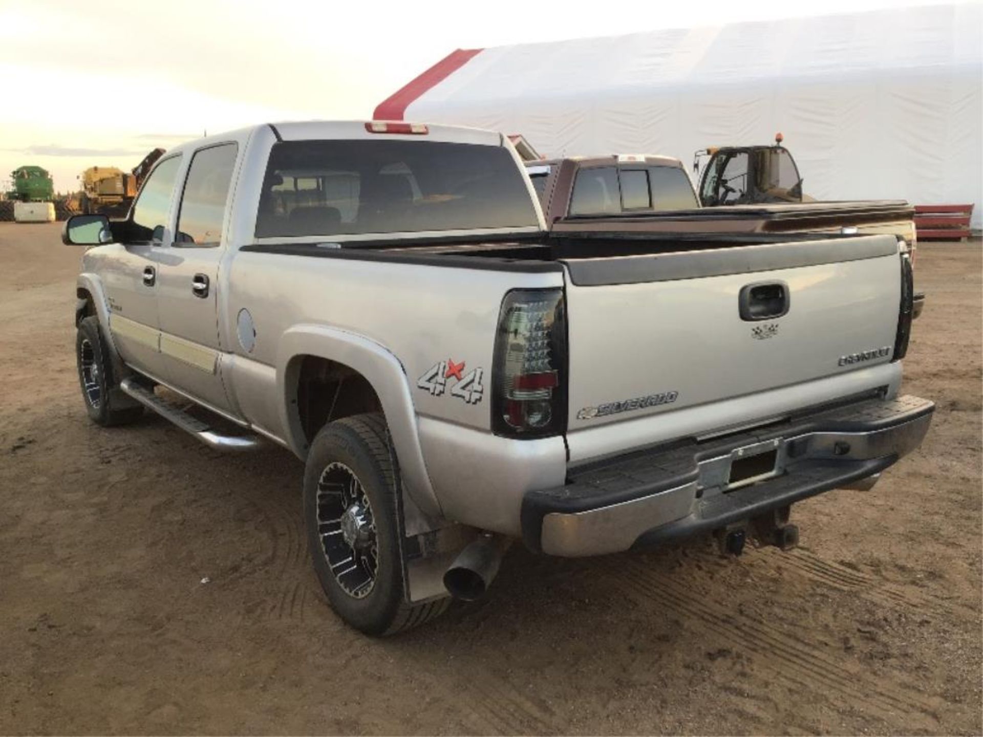 2004 Chevrolet 2500 Crew Cab 4x4 Duramax Diesel Pp - Image 4 of 11