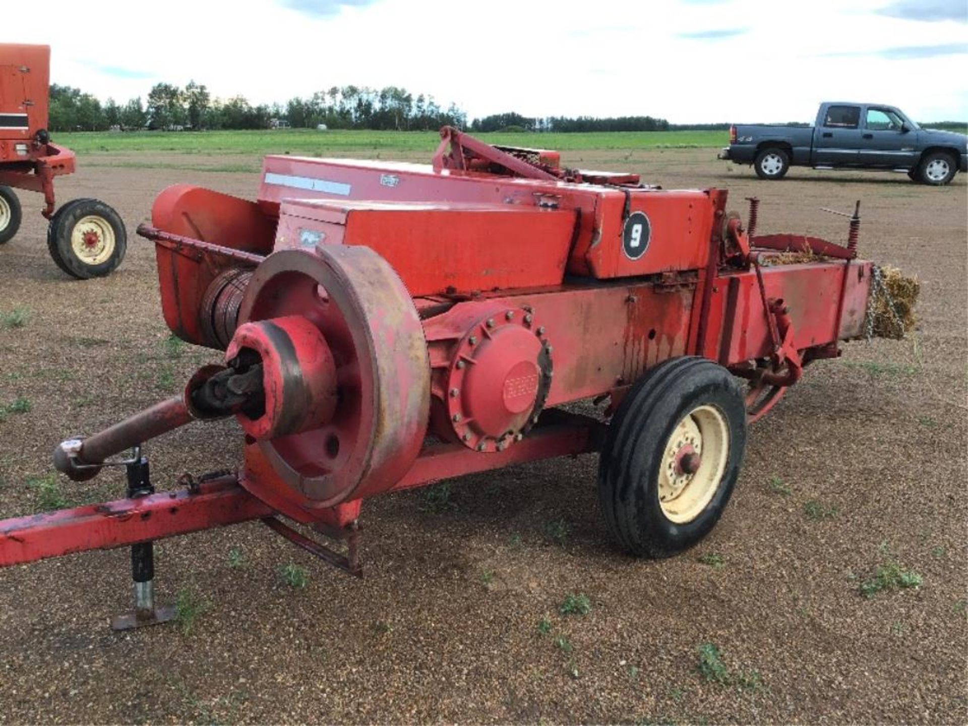 Massey Ferguson 9 Square Baler - Image 2 of 3