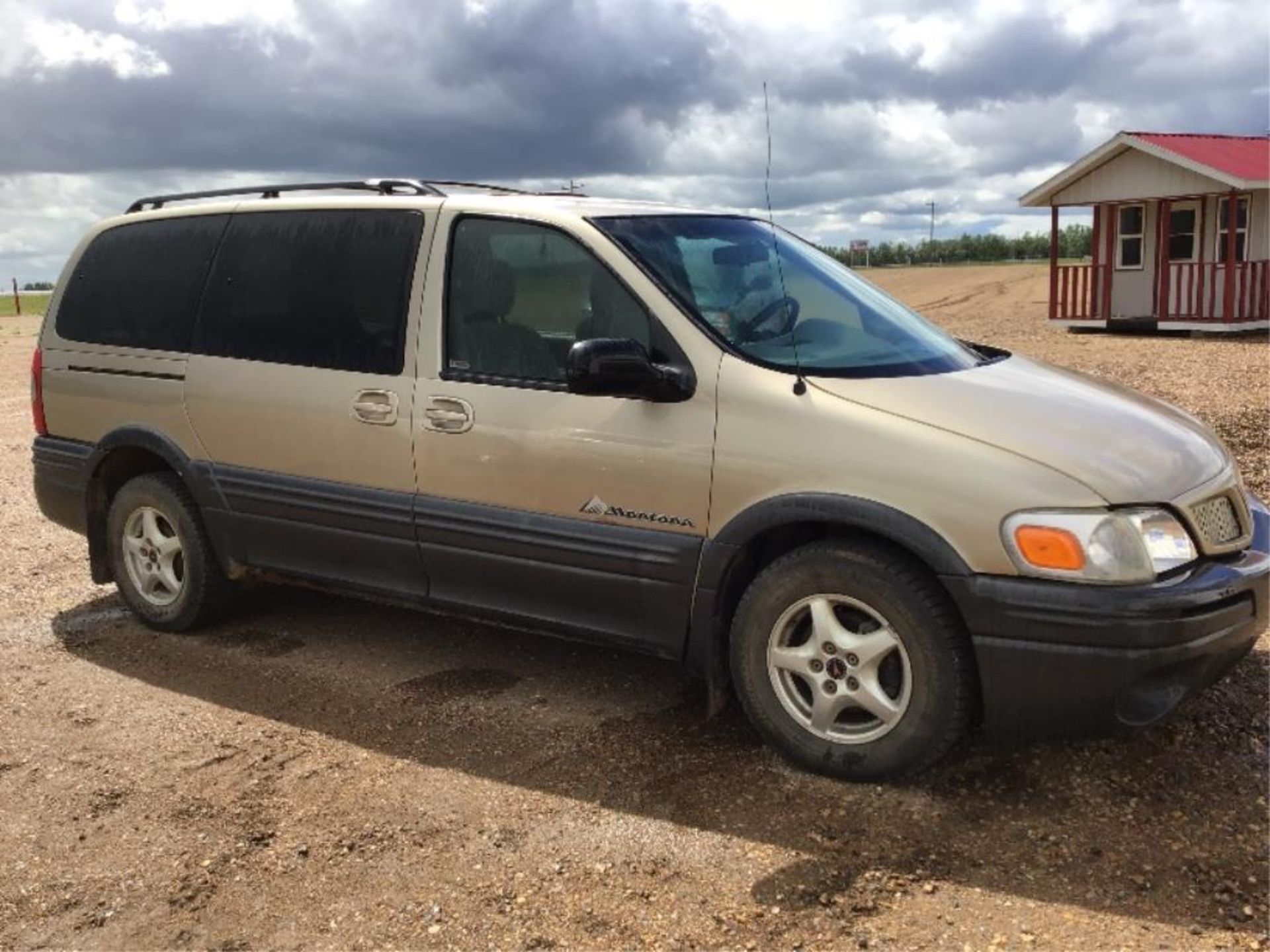 2005 GMC Pontiac Montana Minivan - Image 2 of 12