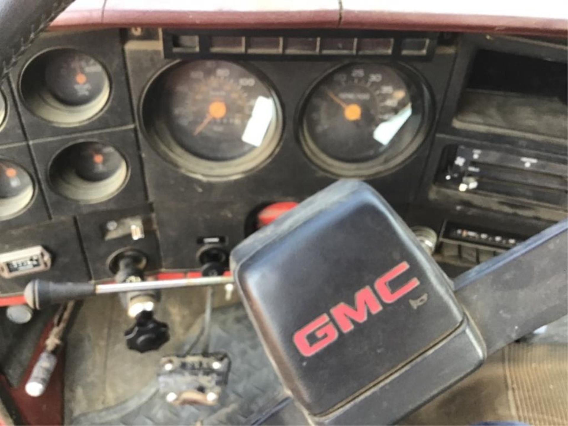 1988 GMC S/A Gravel Truck - Image 8 of 11