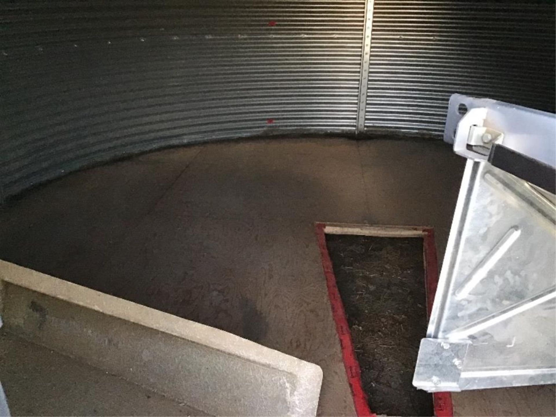 Bin A1 2400bu Westeel Rosco 7-Ring. 14ft Grain Bin - Image 2 of 2