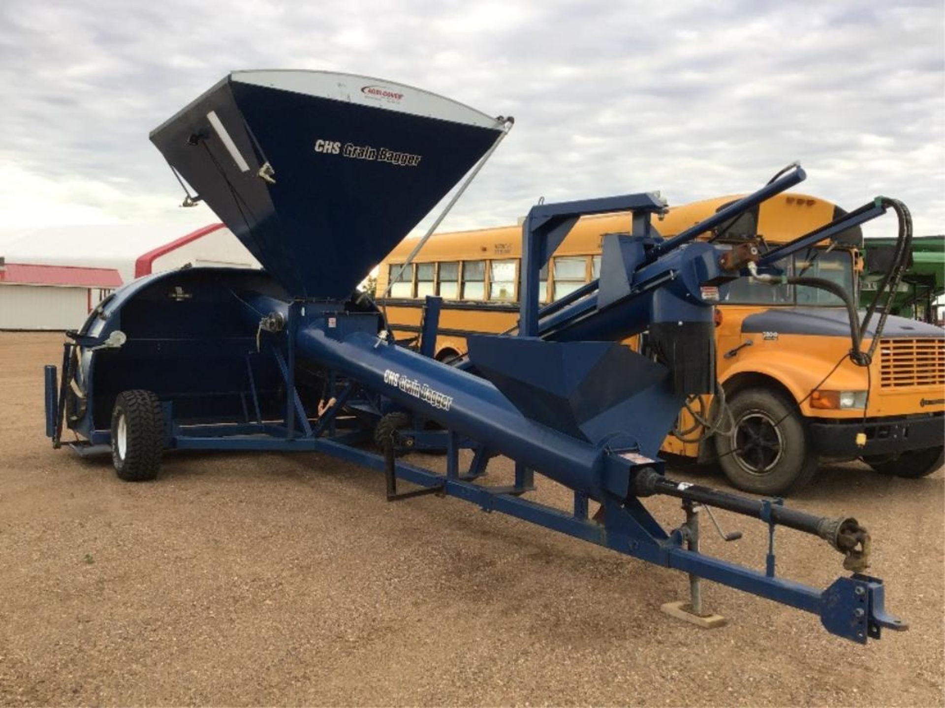 2010 Neeralta CHS Grain Bagger