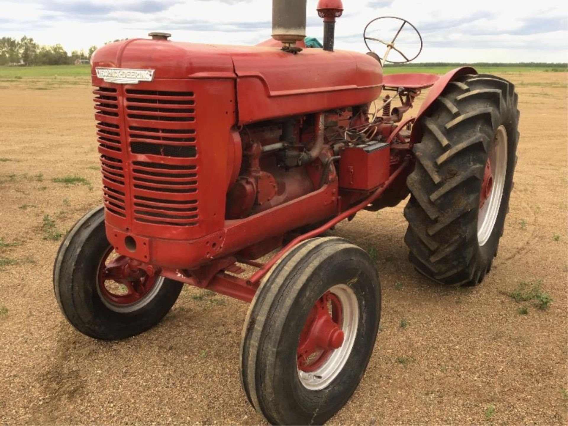 W6 Mcormick Antique Tractor - Image 2 of 9