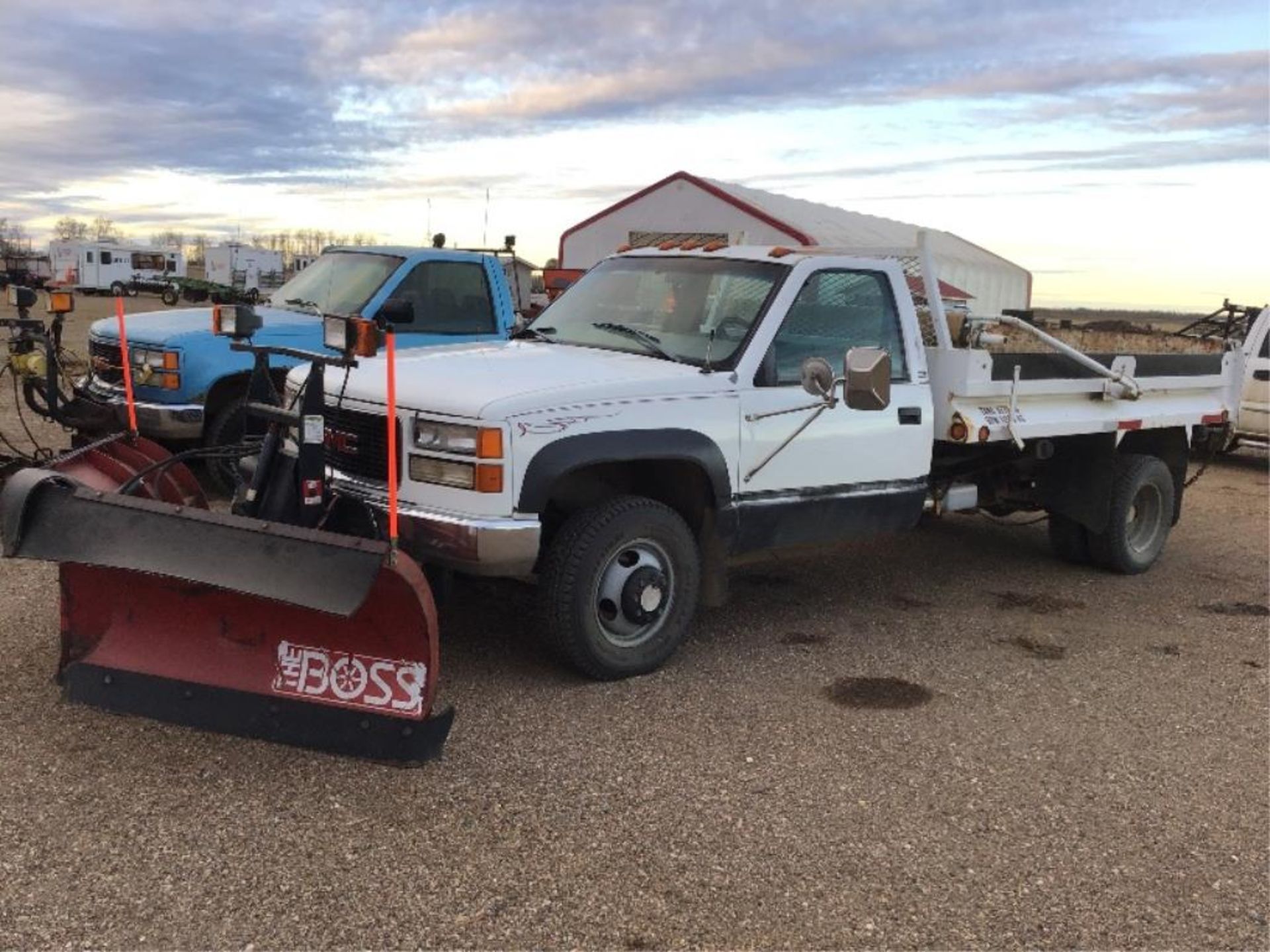 1998 GMC Dually 4x4 Dump Truck VIN 1GDJK34R6WE009909 5.7L Vortec, A/T, c/w THE BOSS V-Plow Snow