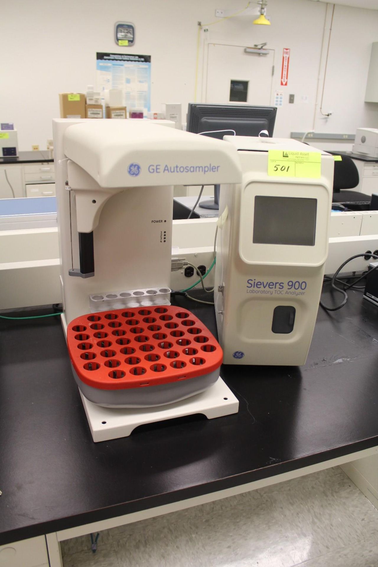 GE Autosampler, M# TOC 900 Lab W/ Sievers 900 Laboratory TOC Analyzer