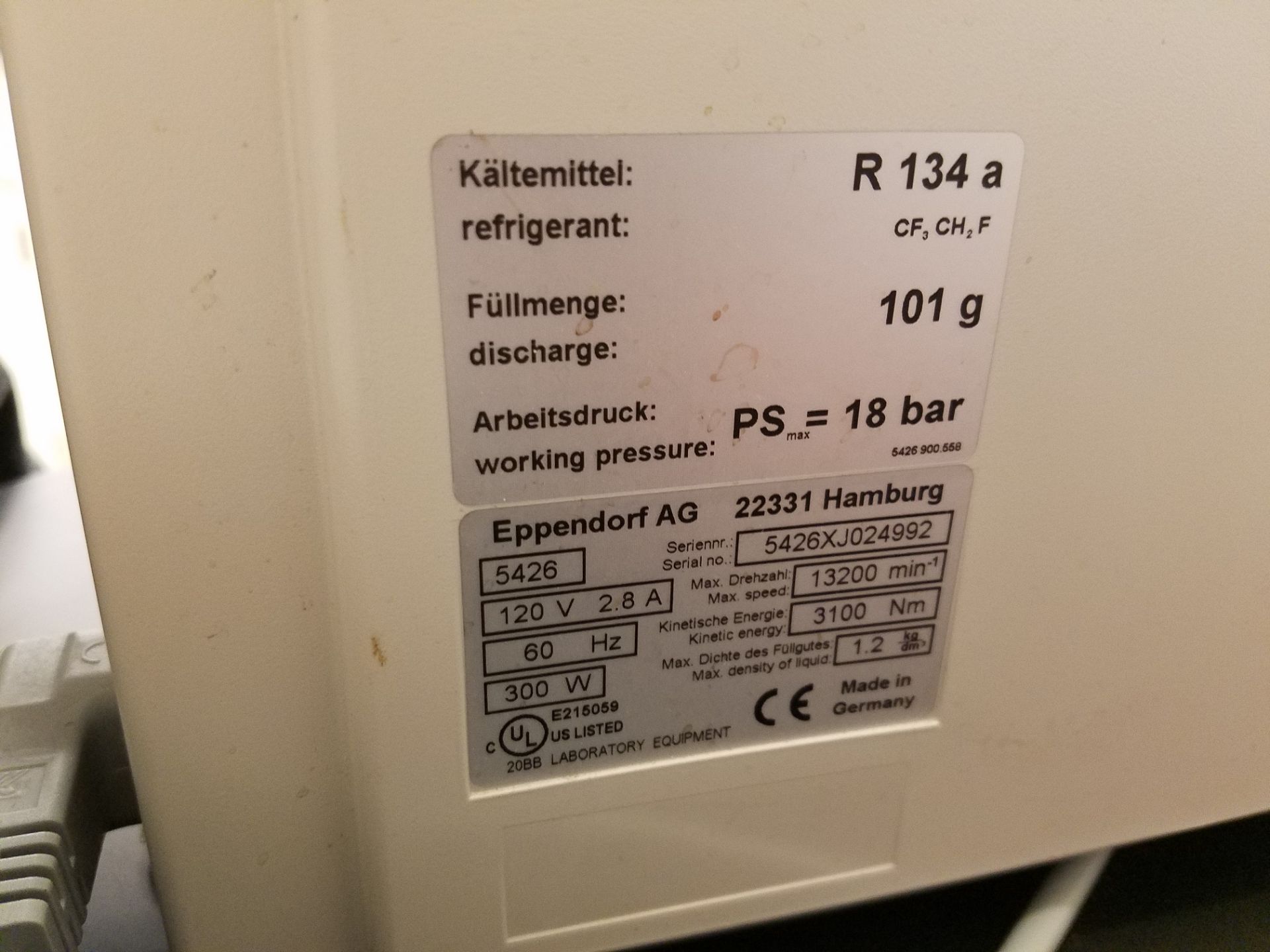 Eppendorf, Centrifuge 5415 R, S/N 5426XJ024992 - Image 2 of 3