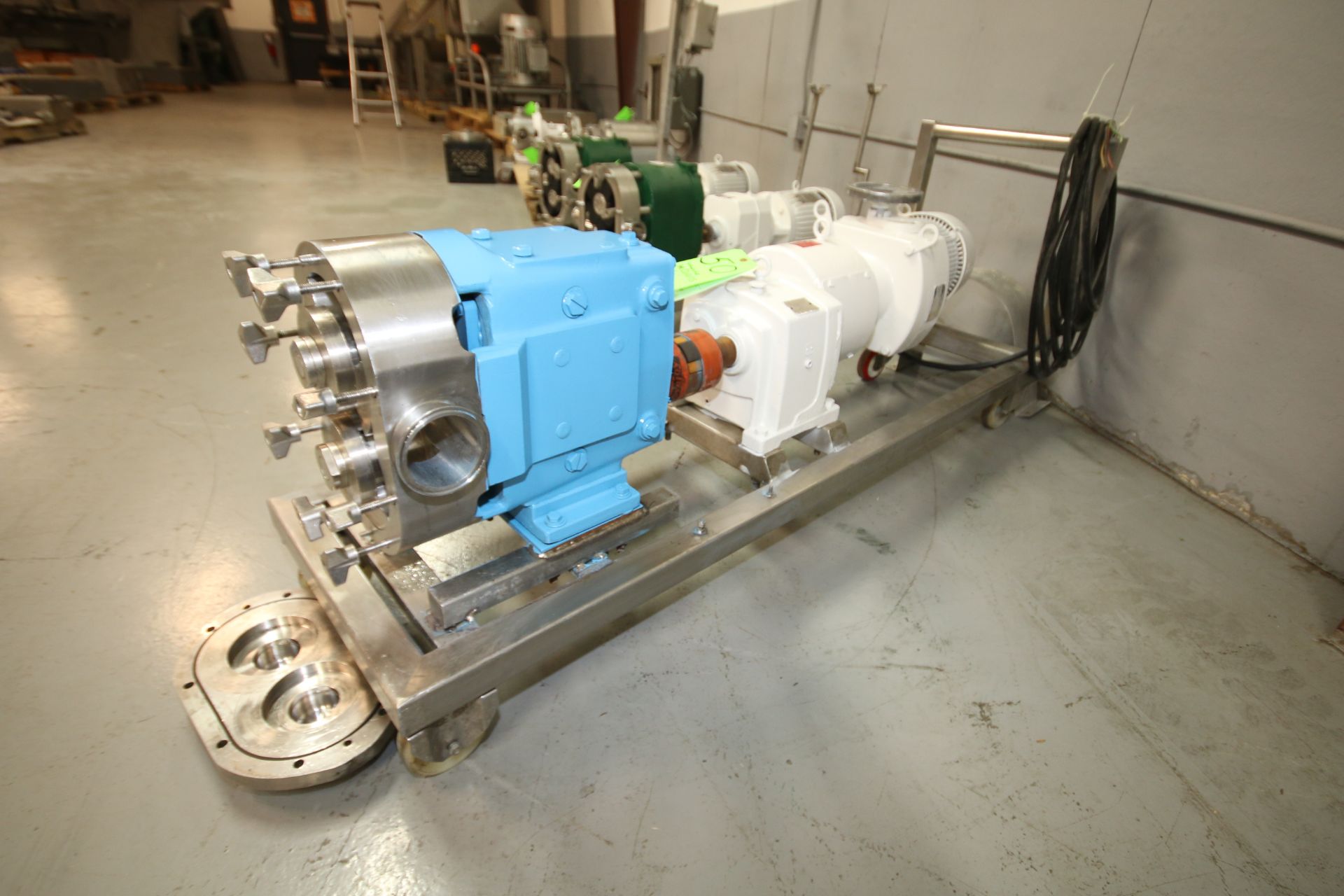 Waukesha/Cherry Burrell Positive Displacement Pump, Model 130 with 3" x 3" Clamp Type S/S Head, U.S.