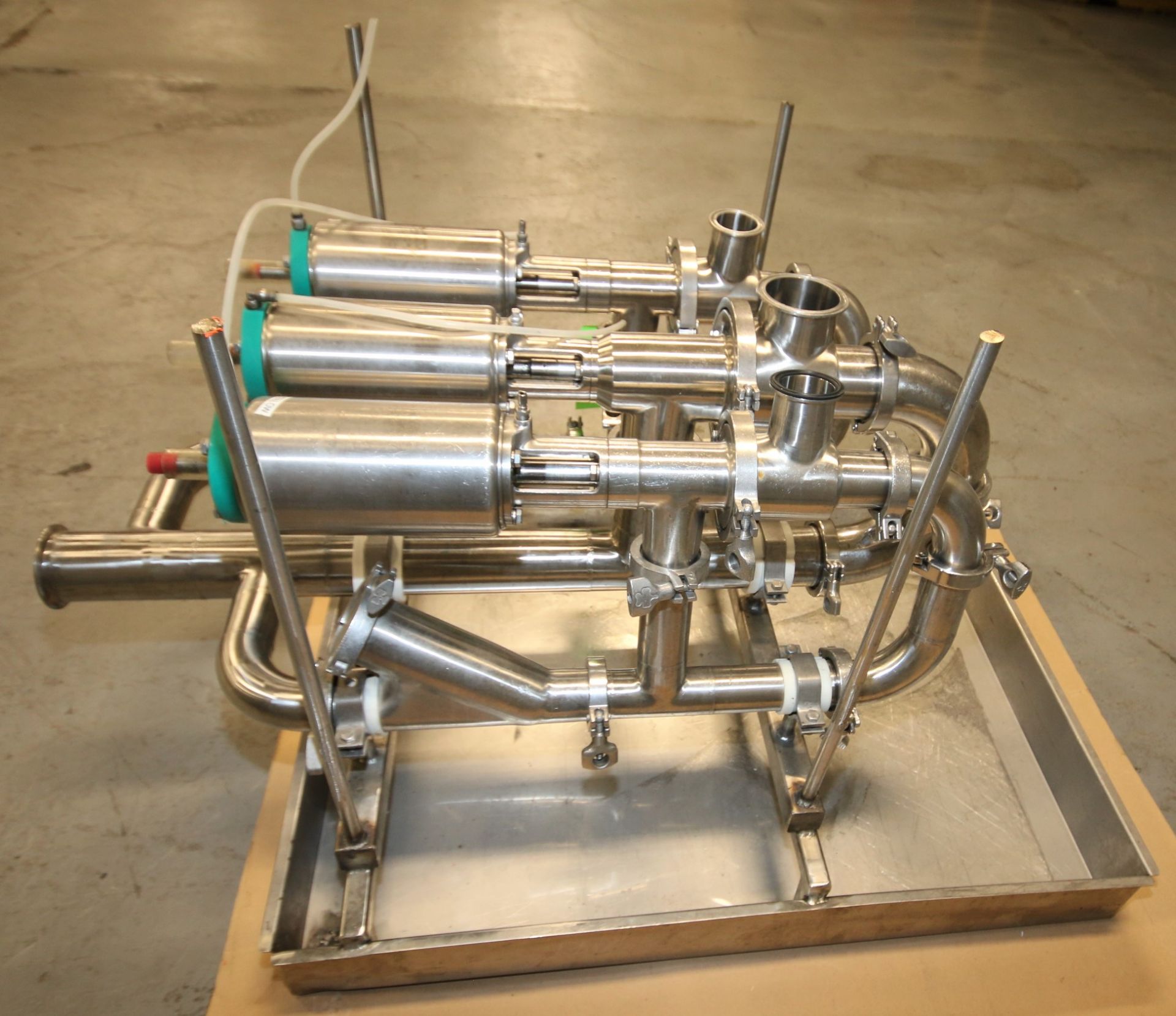 3-Valve Tri-Clover 2" S/S Air Valve Manifold / Cluster with Model 761 Valves, Includes (2) Tri- - Image 3 of 4