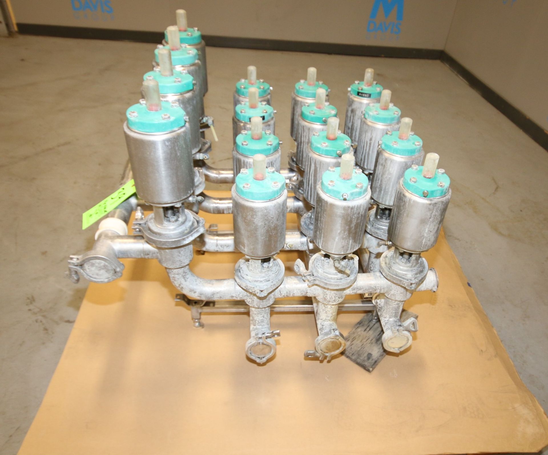 16-Valve Tri-Clover 2" S/S Air Valve Manifold / Cluster, with Model 761 Valves - Image 2 of 4