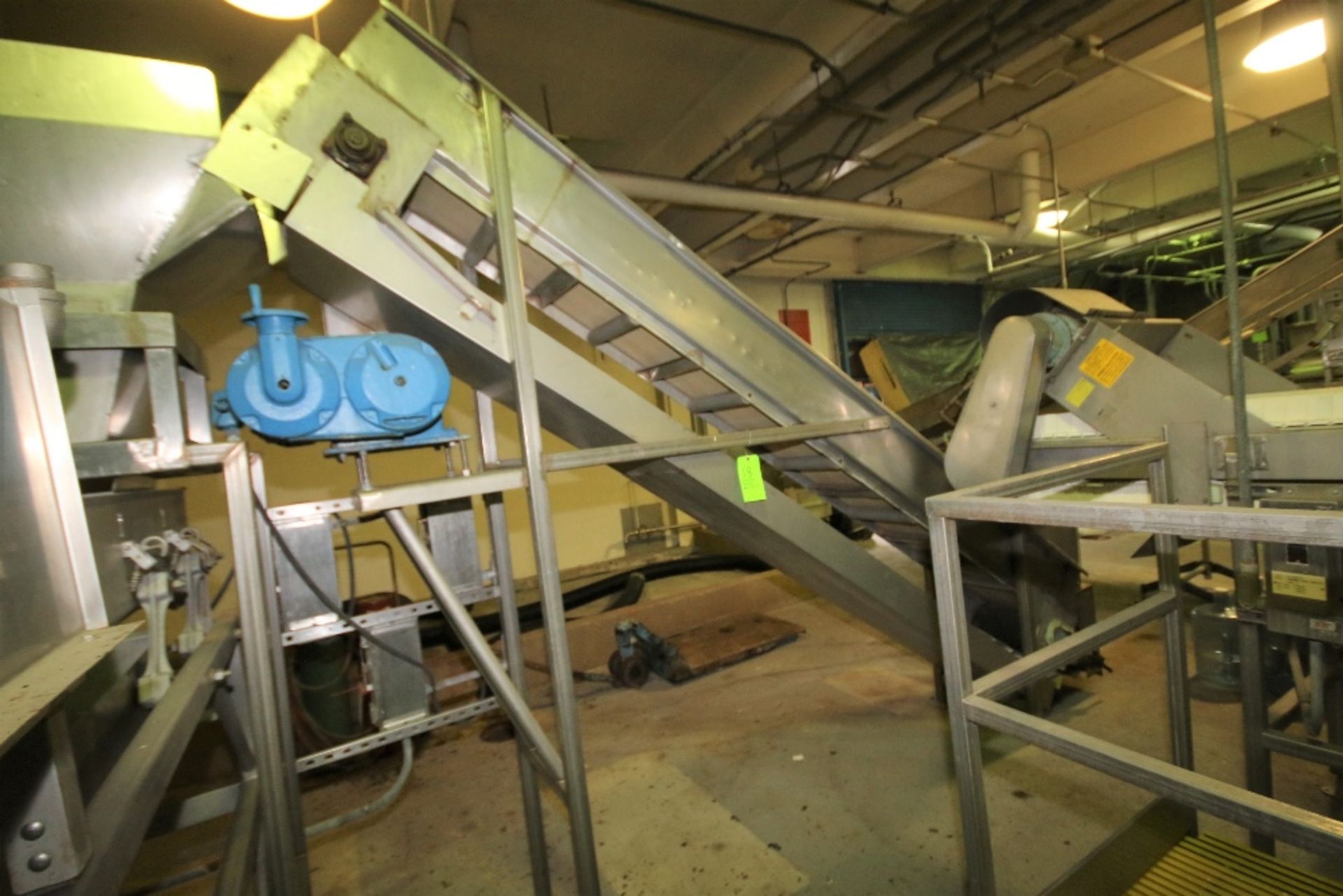 ~13 ft. L S/S Inclined Belt Conveyor System with 18" W Belt with 6" Flights, Siderails, Drain Pan, - Image 2 of 4