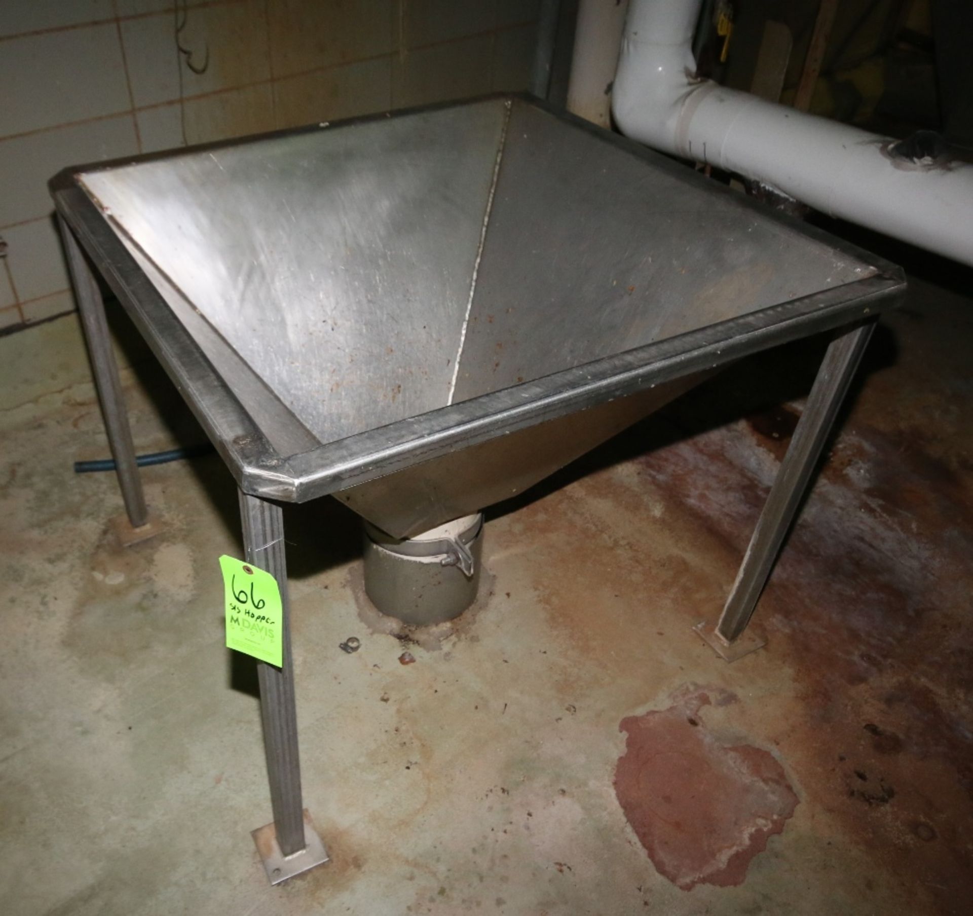 ~36" x 36" x 20" D S/S Feed Hoper with 8" Line Connection