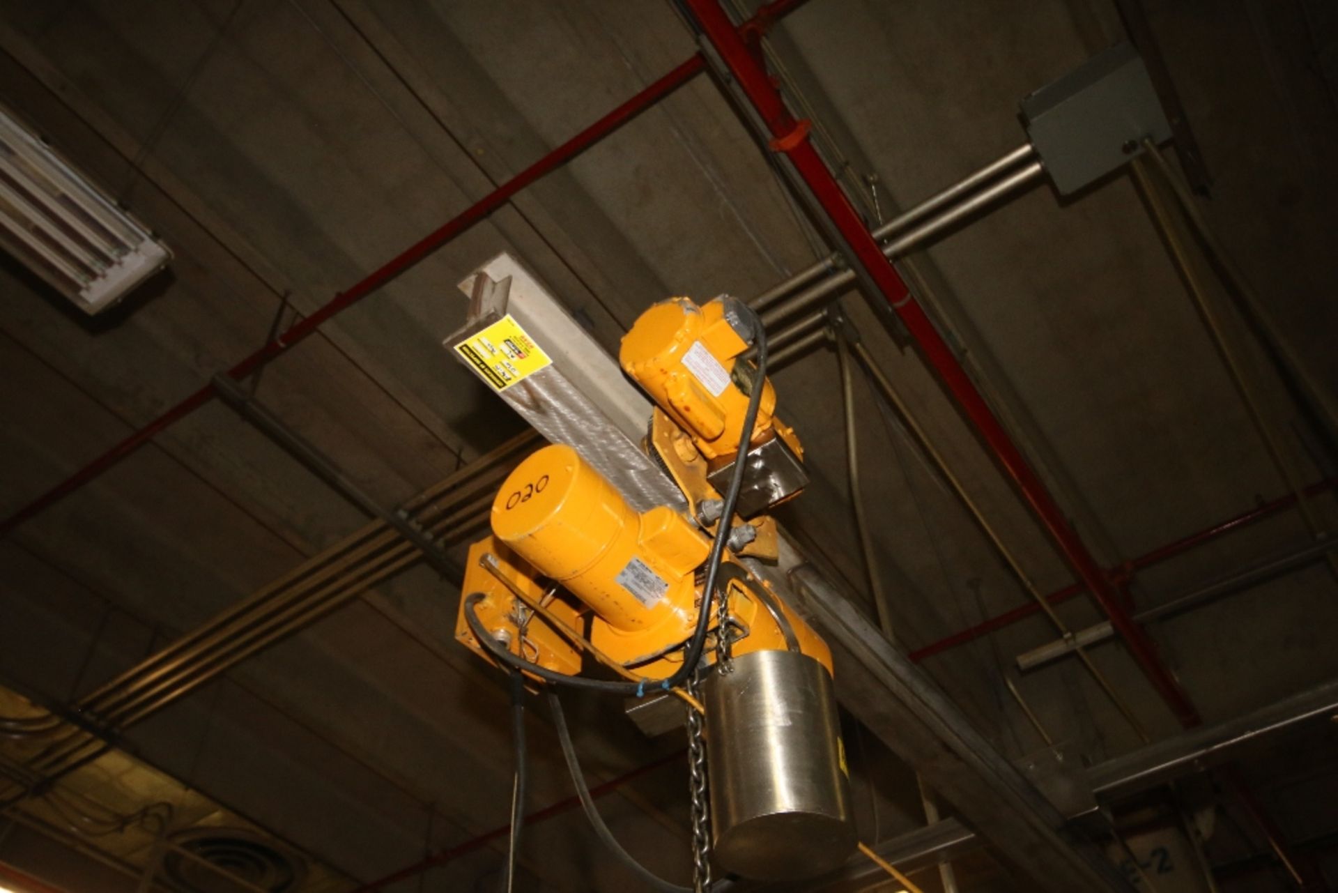 Budgit 1-Ton Electric Hoist with Trolley, Roll Attachment, Hand Controls, I-Beam, S/S Frame - Bild 2 aus 2