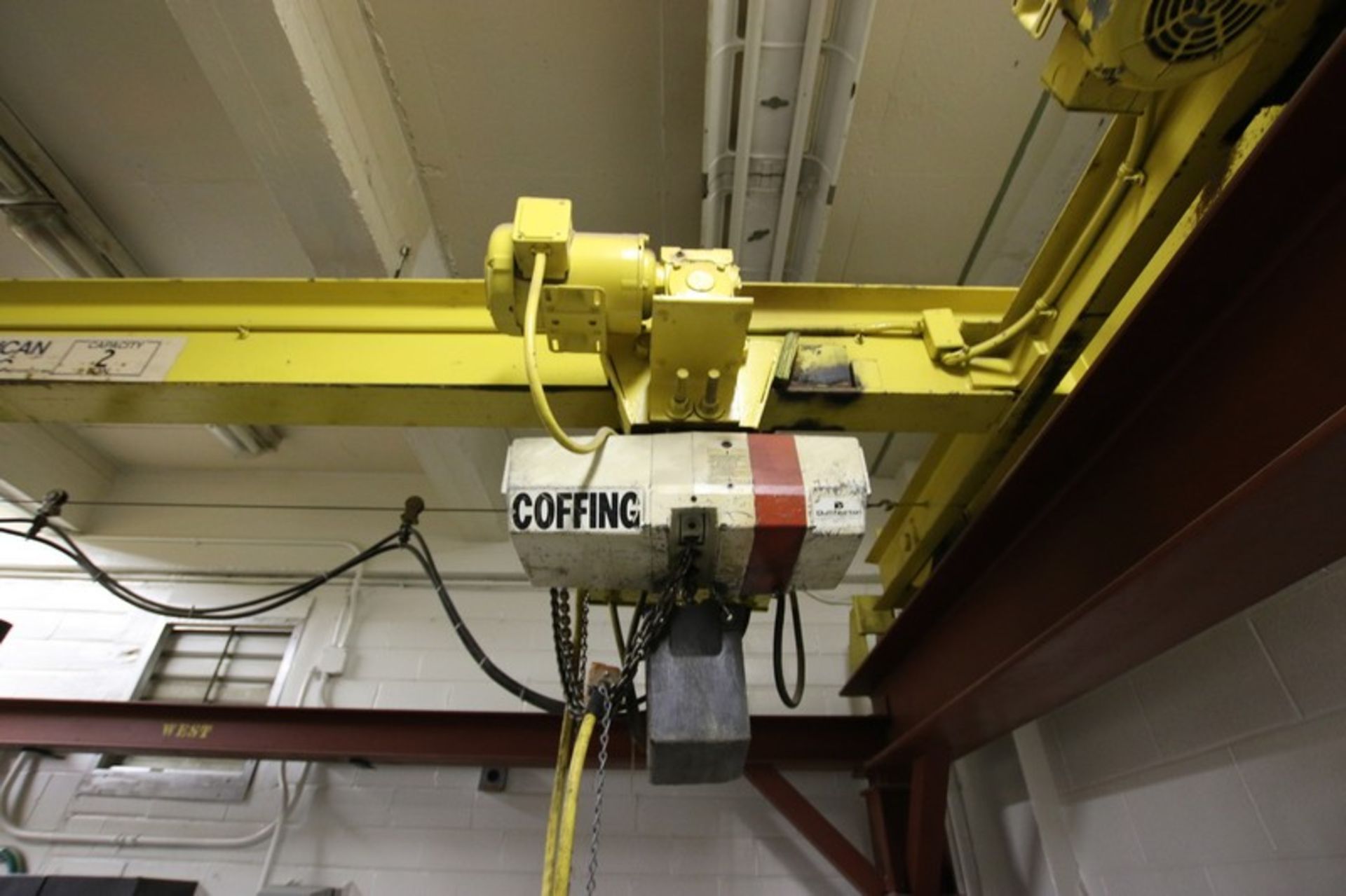North American Industries Inc. 2-Ton Capacity Crane with Coffing Unit - Image 2 of 3