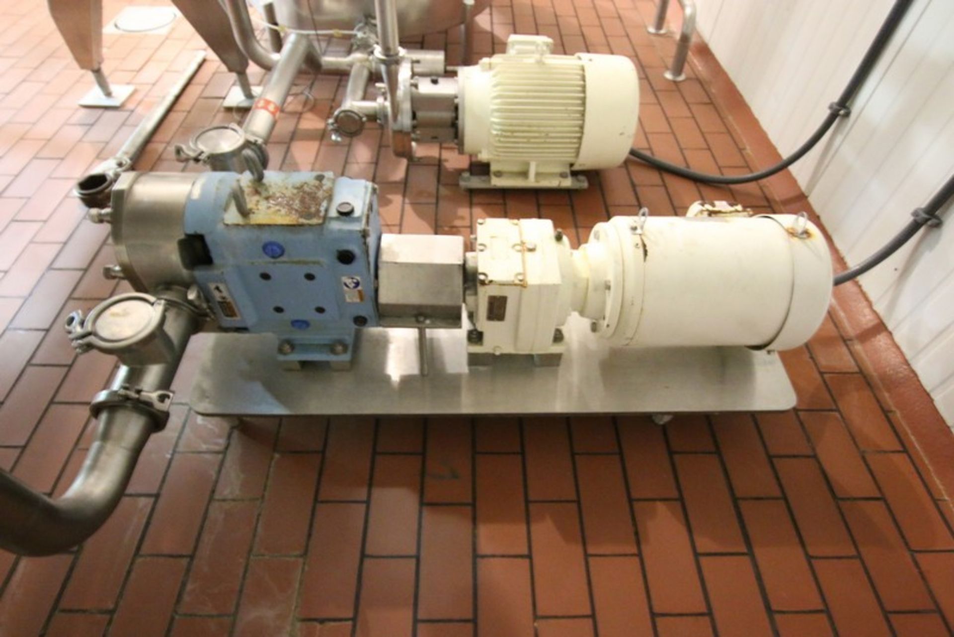 2010 Waukesha Cherry Burrell 10 HP Positive Displacement Pump, Model 130U2 - Image 2 of 3