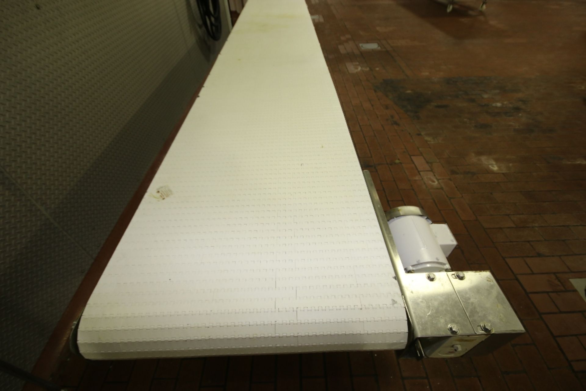 ~18 ft. L S/S Portable Conveyor with ~29-1/2" W Intralox Belt, Drive - Image 3 of 3