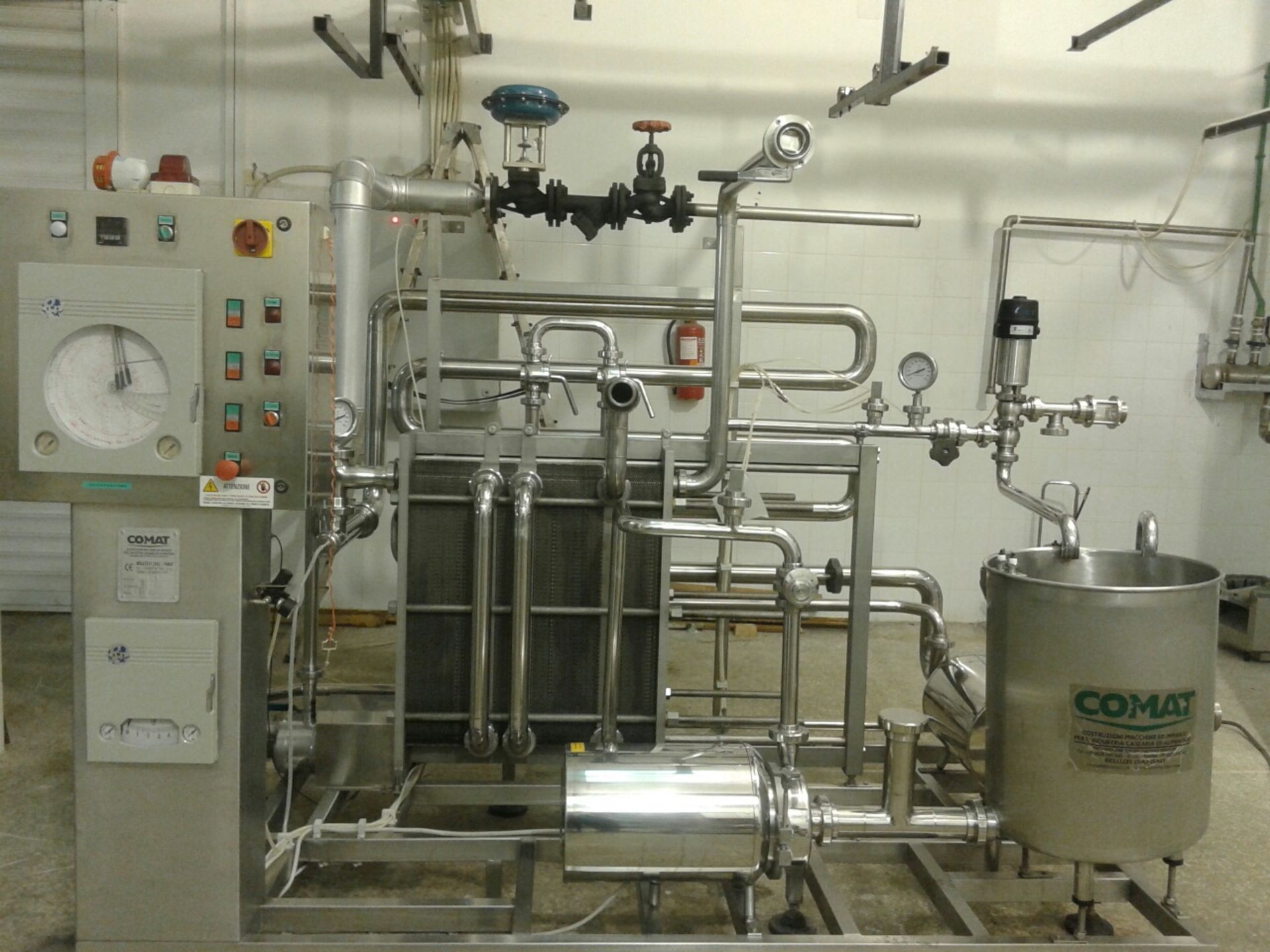 Comat Skid-Mounted Pasteurizer 6000 Ltr Per Hour, Balance Tank, Two Product Pumps, - Image 2 of 5