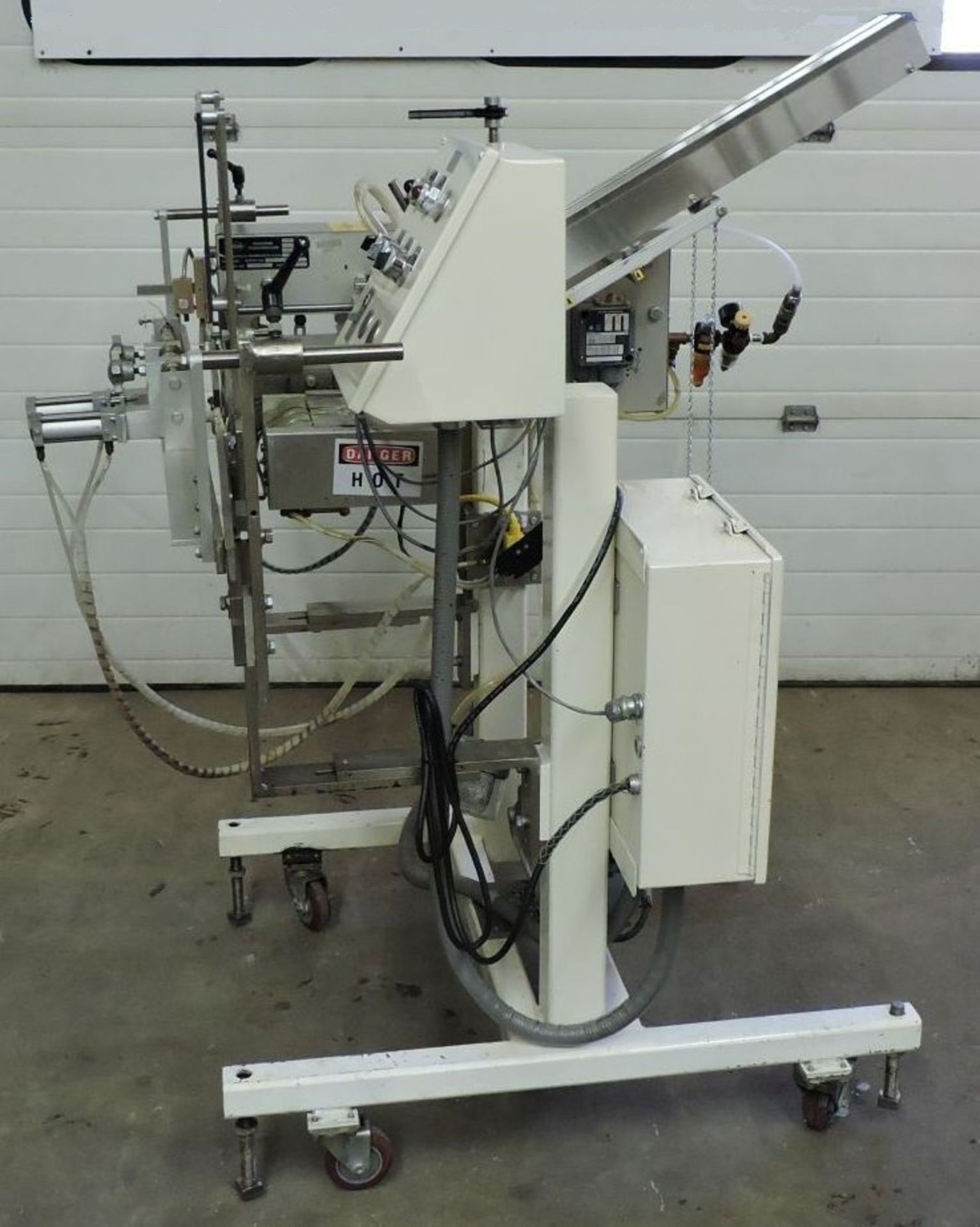 MGS Leaflet Inserter - Model 105-230, Serial 4057, 115 Volts, 1 Phase, 60 Hz, 15 Amp, Machine is - Image 4 of 7