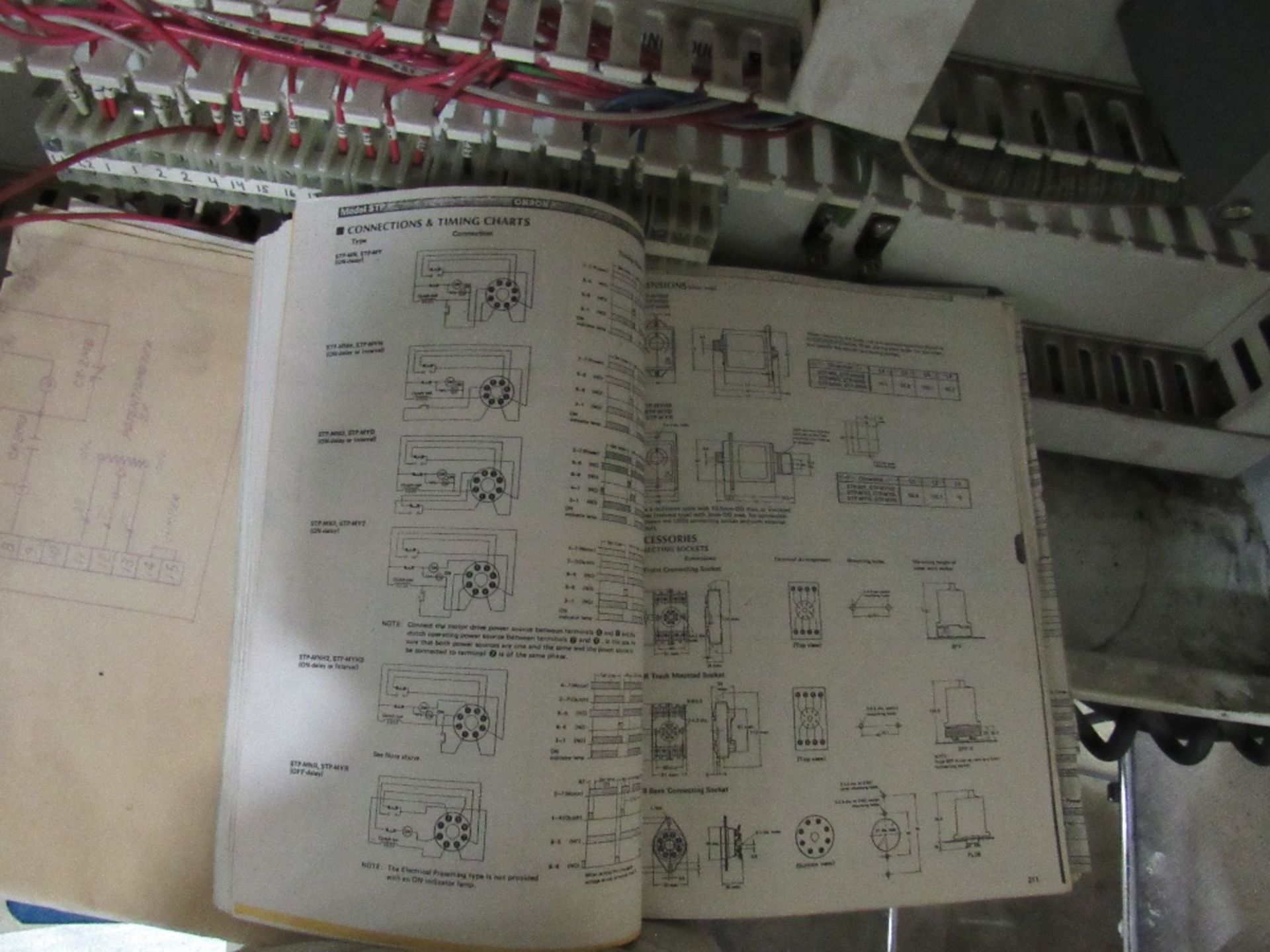 Kaufman Semi-automatic Stretch Wrapper (Rigging and loading fees included in the selling price - - Image 5 of 12