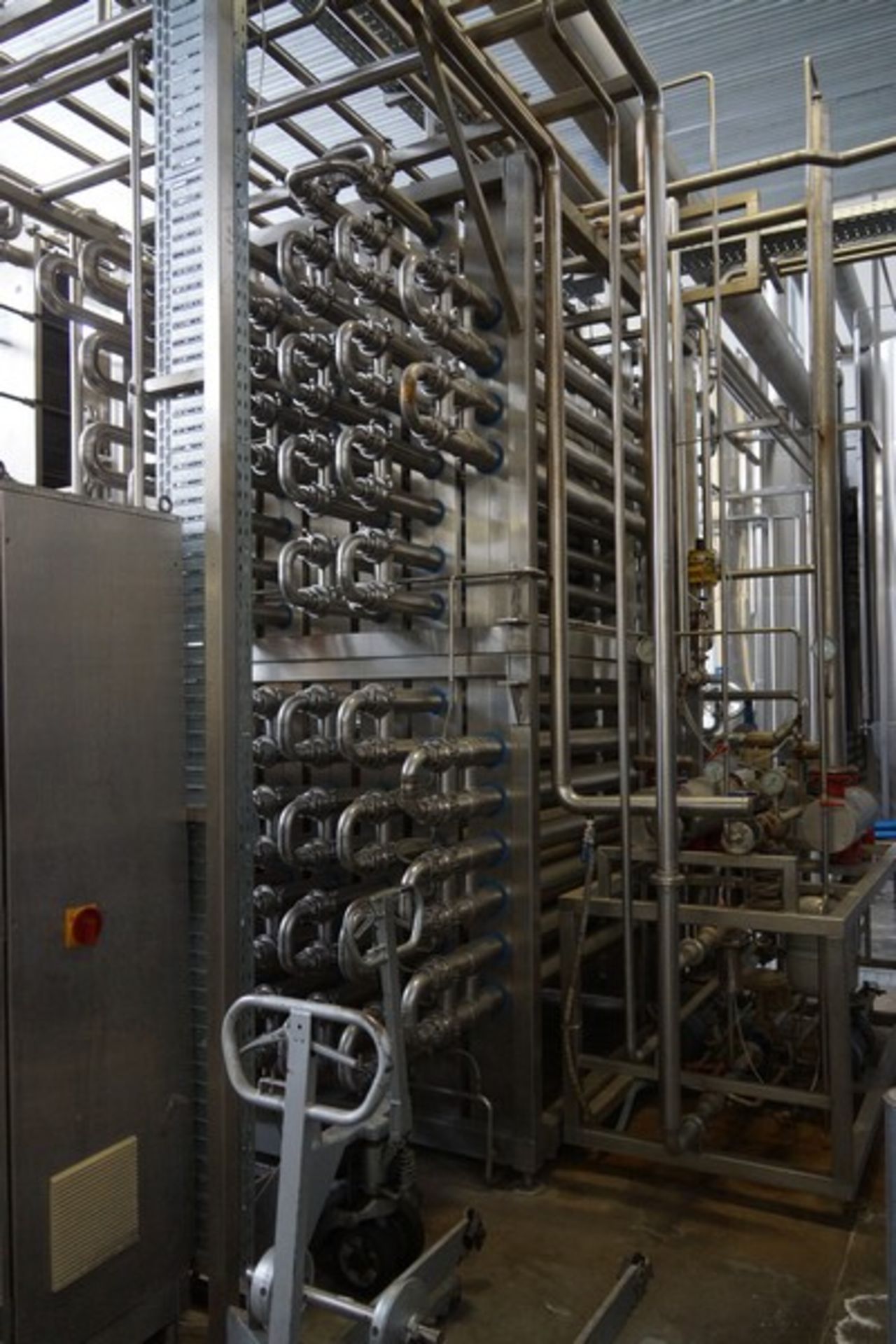 KF Engineering Tubular Pasteurizer 10000l/h (With Control panel) ,Y.O.M 1994,GERMANY - Image 3 of 19