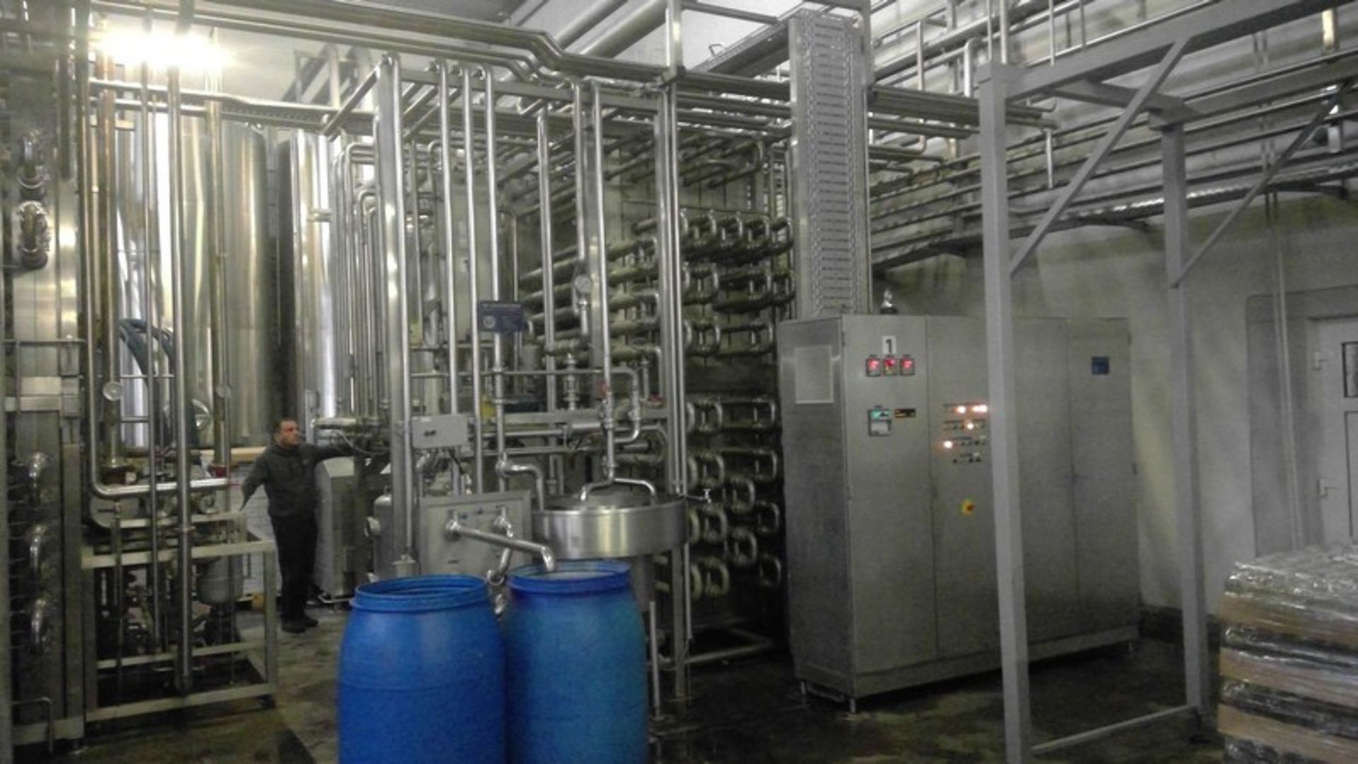 KF Engineering Tubular Pasteurizer 5500l/h (With Control Panel) ,Y.O.M 1994 GERMANY - Image 4 of 22