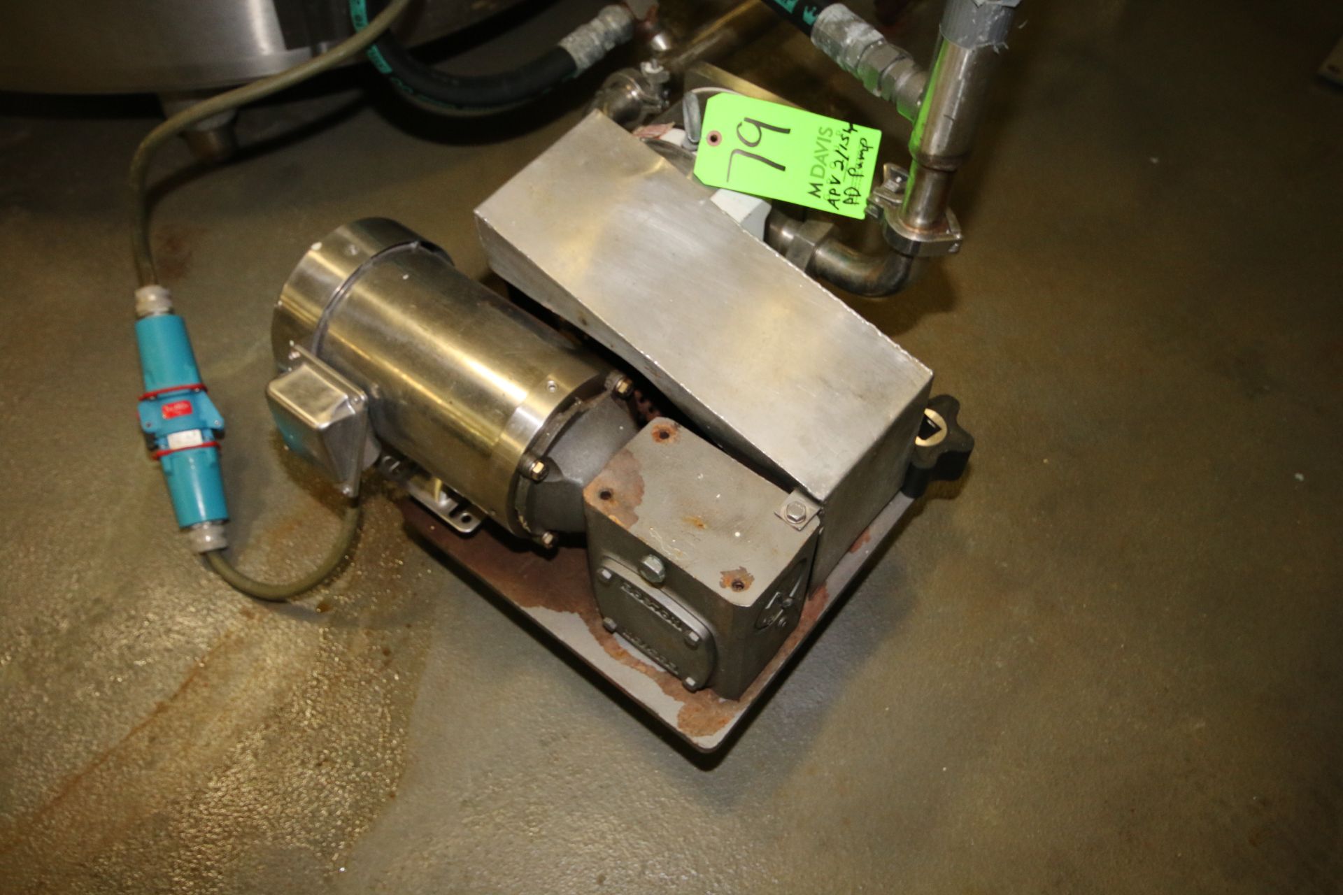 APV 2 hp/1.5 hp Positive Displacement Pump, Size R3, S/N 1000002789260 with 1-1/2" Threaded S/S Head - Image 2 of 2