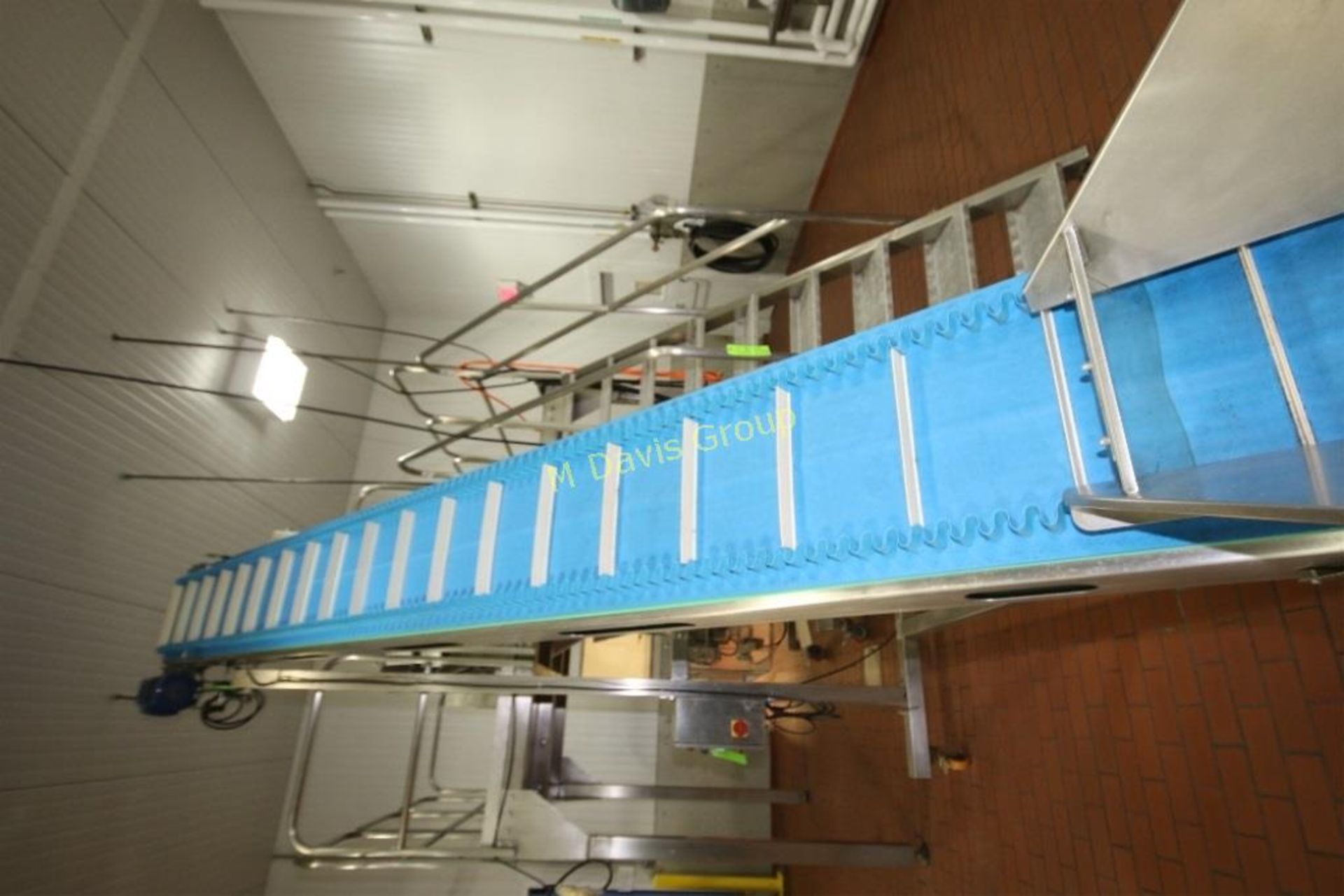 2010 Weighpack 168" H S/S Inclined Conveyor with 16" W Belt with Flights, Arpin Feed and IG5 VFD - Bild 3 aus 4