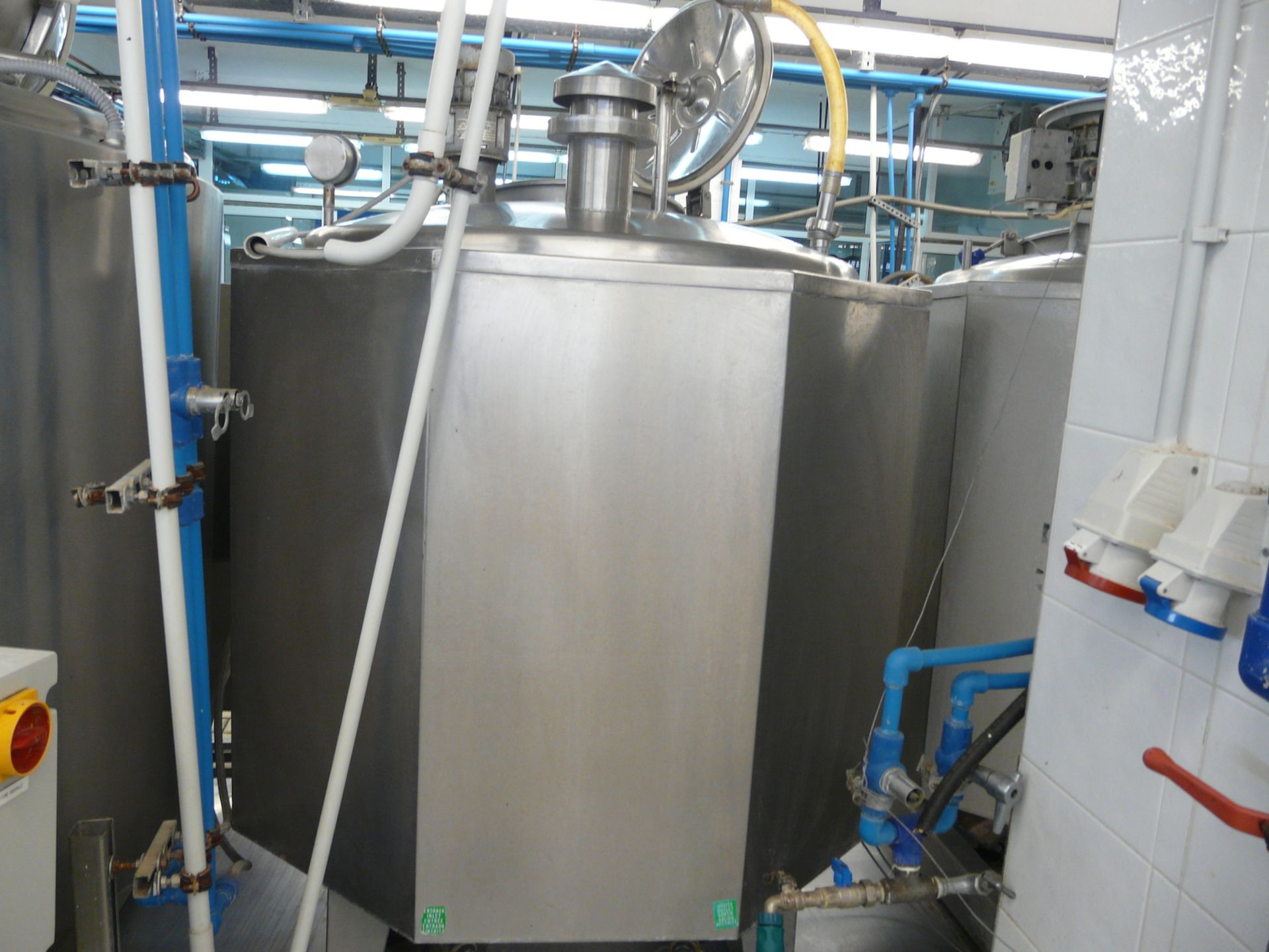 English: Mixing/Cooling Tank for Ice Cream 550L with Agitator, Type LAISA, Can be Connected to - Image 7 of 8