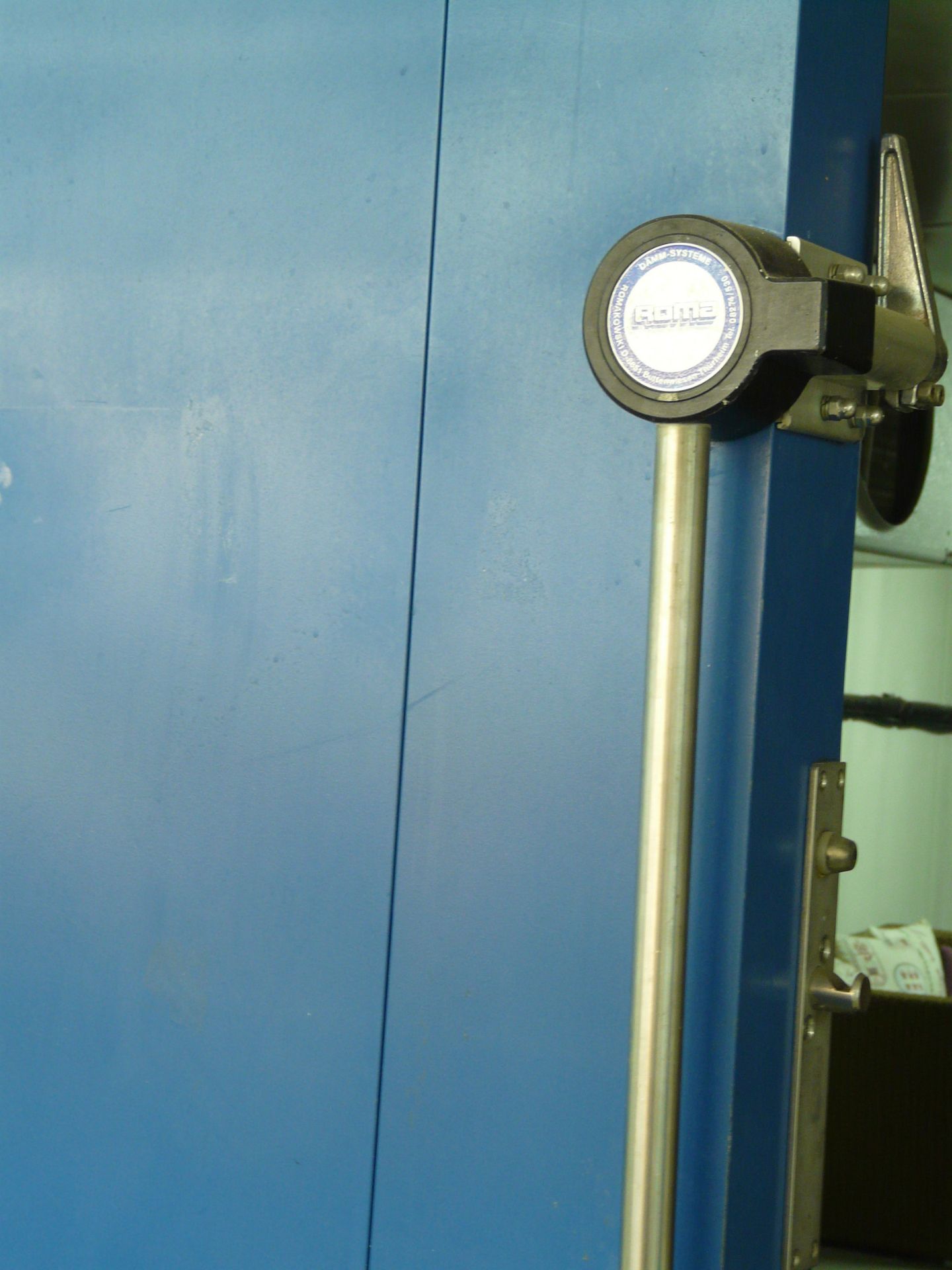 English: Sliding Door for Fridge Unit, Blue Colour, Make ROMA GERMANY 130x230cm Greek: Συρόμενη - Bild 4 aus 4