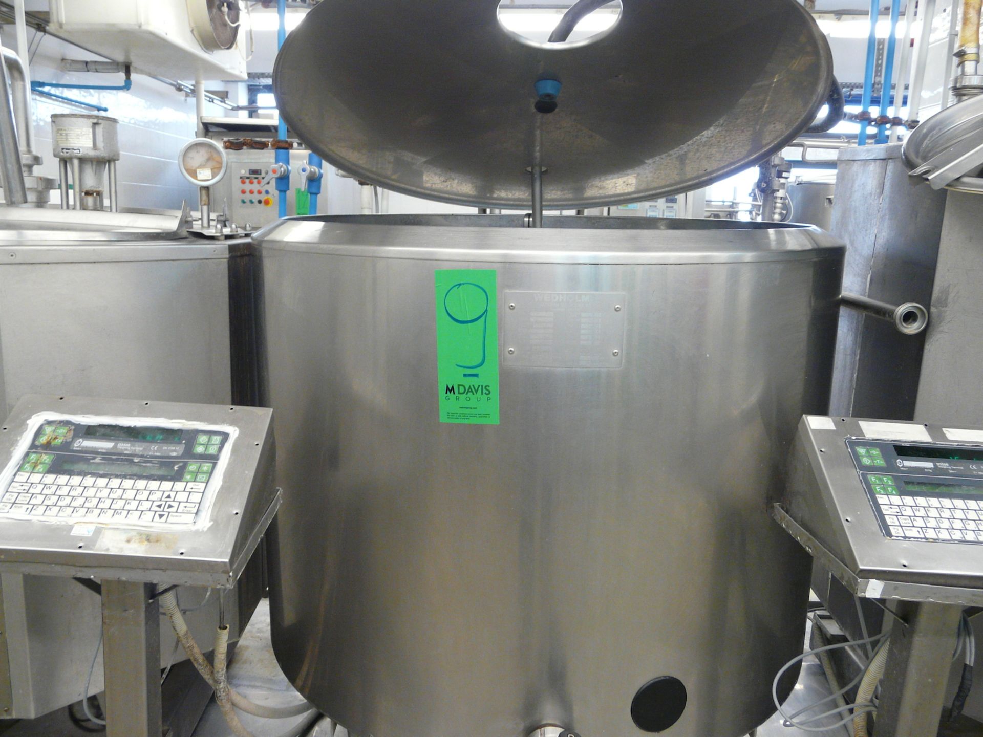 English: Mixing/Cooling Tank for Ice Cream 520L with Agitator, Type WEDHOLMS, Self contained Freon - Image 2 of 10