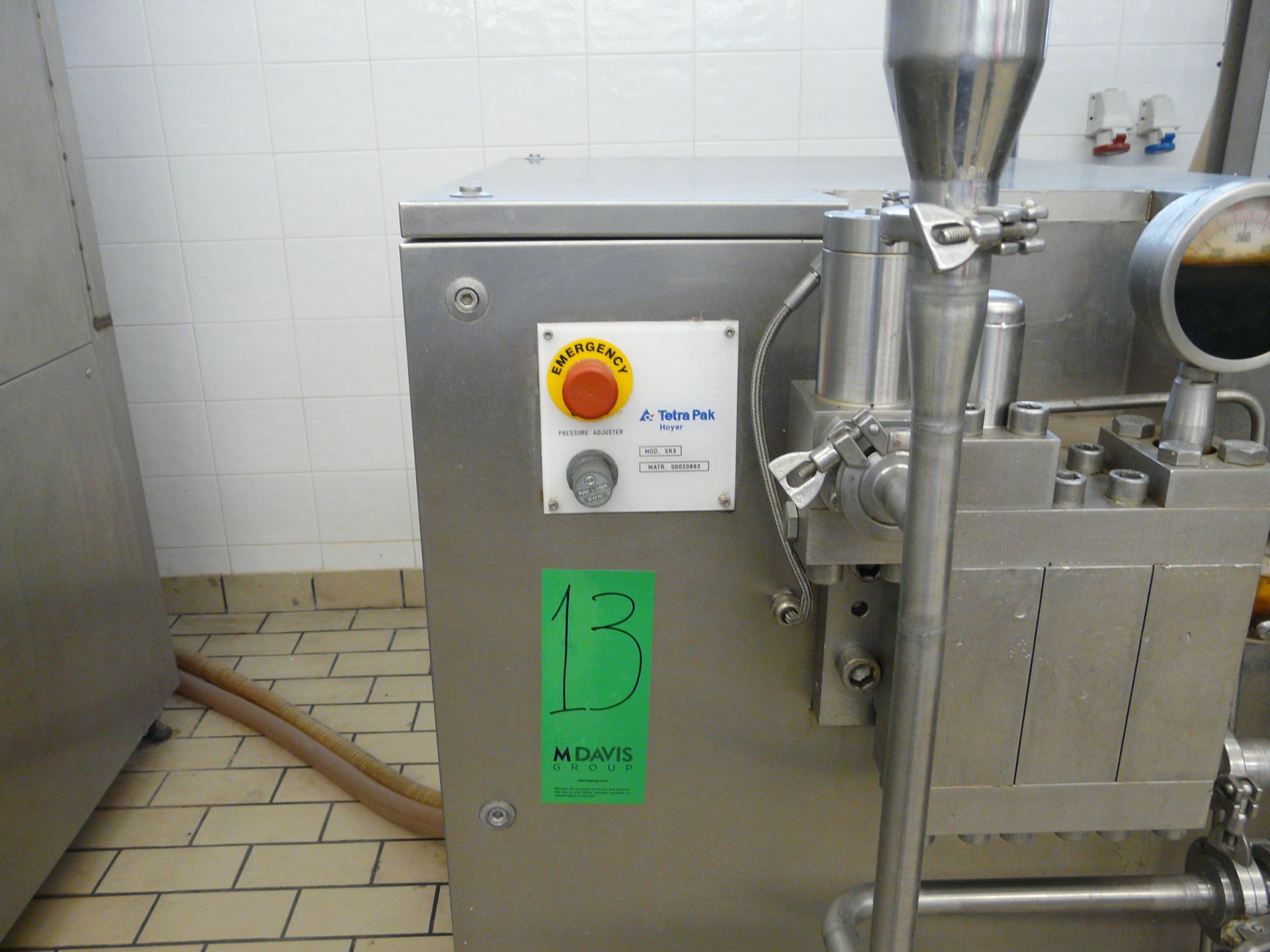 English: TETRA PAK HOYER HTST SYSTEM, 1200 Pasteurizer for Ice Cream, Contains 2 x Tanks with - Image 18 of 45