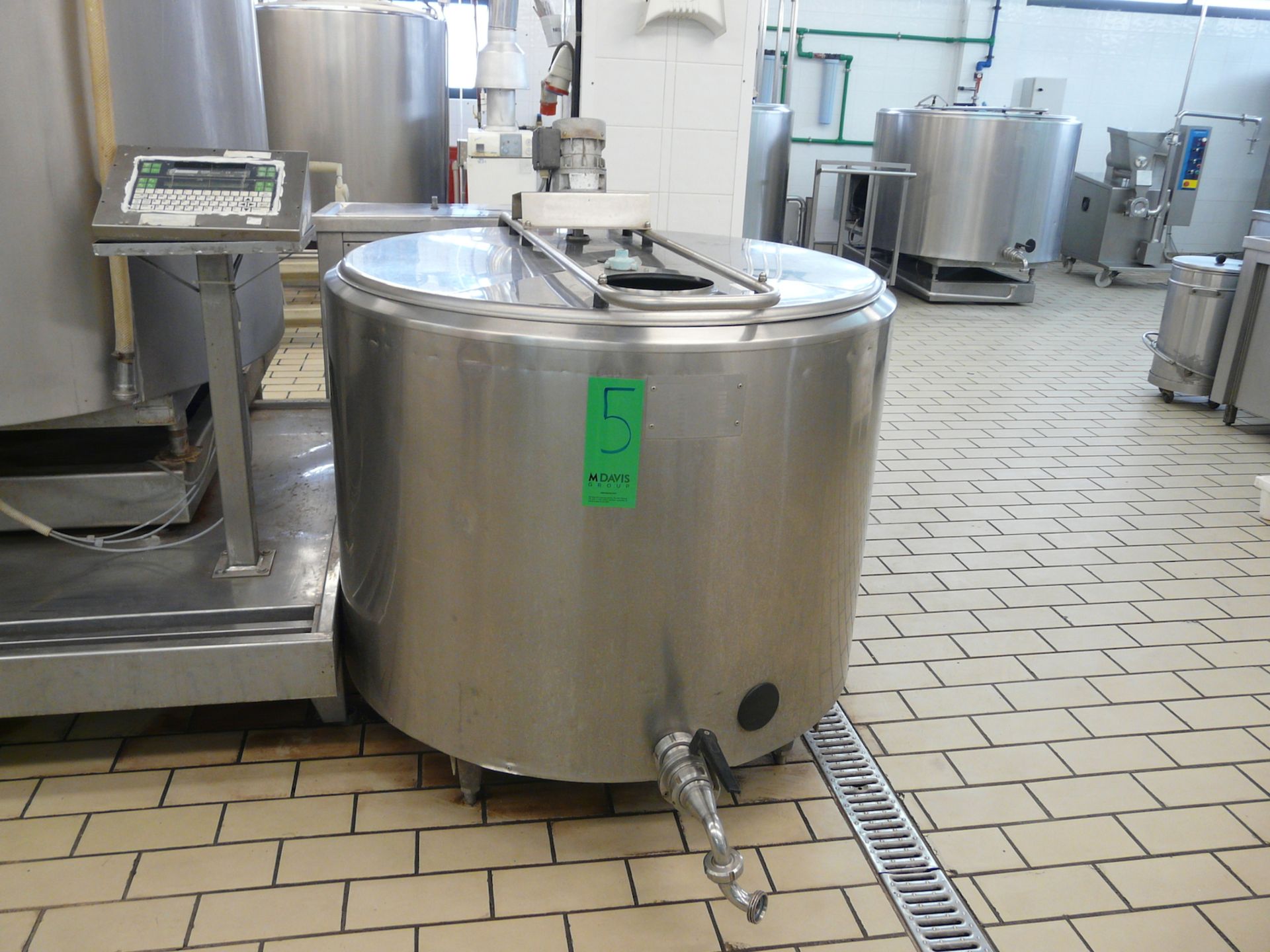 English: Mixing/Cooling Tank for Ice Cream 520L with Agitator, Type WEDHOLMS, Self contained Freon