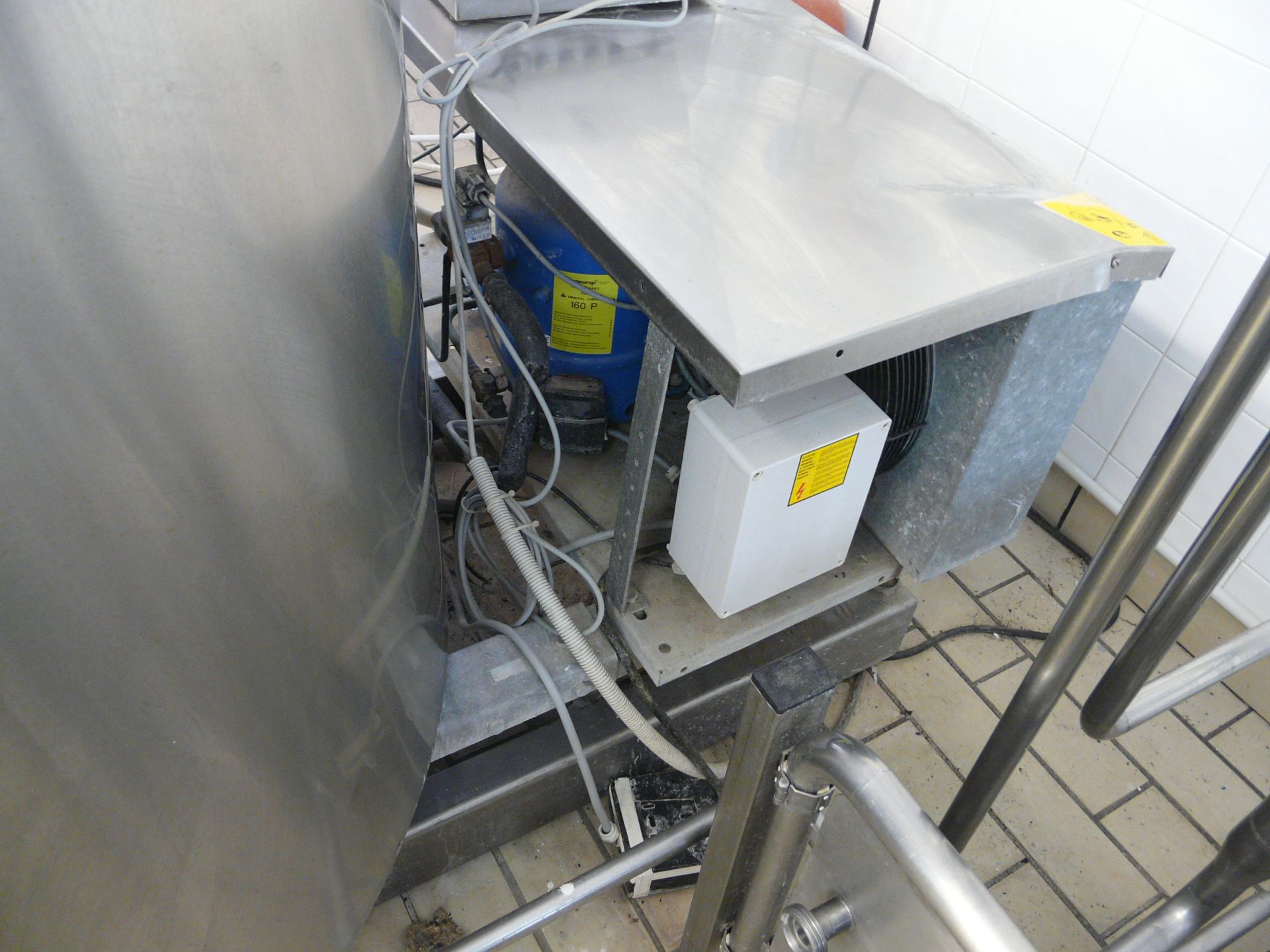 English: Mixing/Cooling Tank for Ice Cream 1020L with Agitator, Type WEDHOLMS, Self Contained - Image 9 of 11