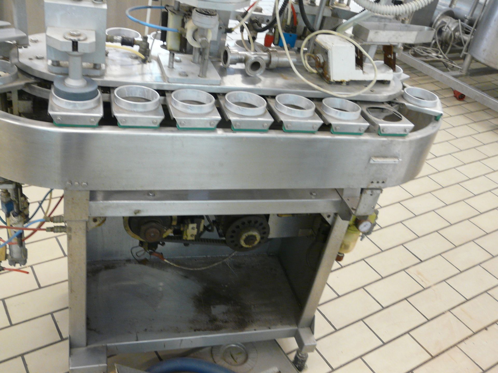 English: MARK, FILMARK 3000 Cup Filling Machine for Ice Cream 3000 Cups/Hour, 18 Cup Holders 80mm - Image 12 of 15