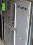 English: GREE Roof Air Conditioning Unit,Warm and Cold Inverter, 55000BTU/H, Y.O.M.: 2010, GR0-