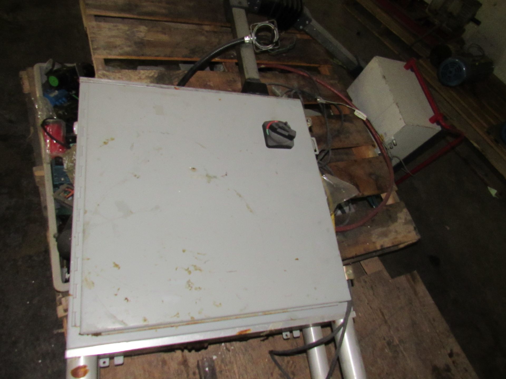 Electric Control Box -- (LOCATED IN IOWA, RIGGING INCLUDED IN SALE PRICE) -- Optional prep for