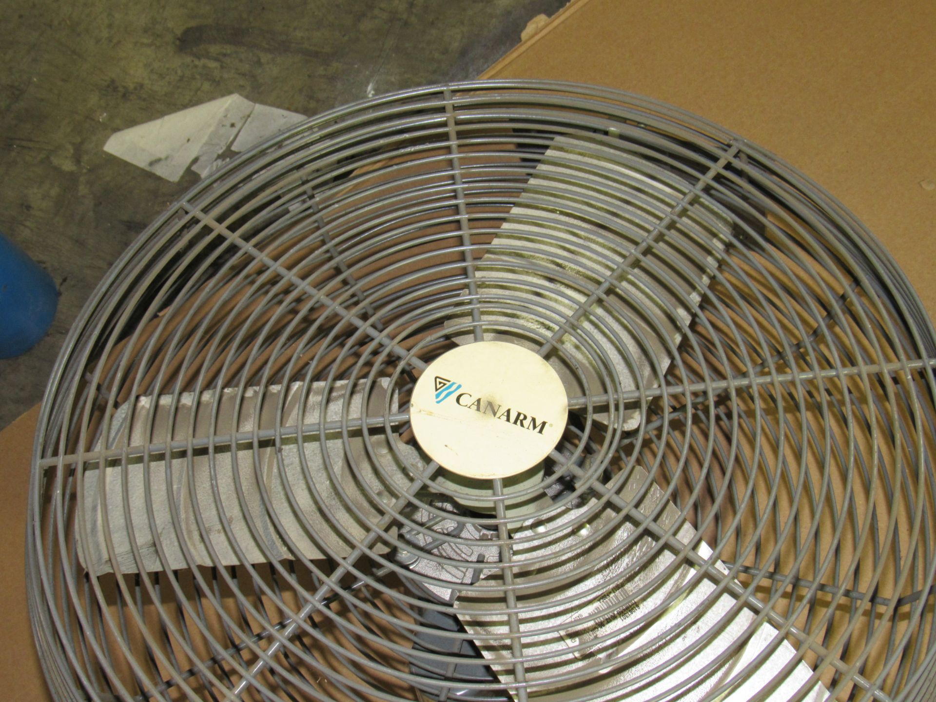 22" Wall Fan -- (LOCATED IN IOWA, RIGGING INCLUDED IN SALE PRICE) -- Optional prep for shipping $ - Image 2 of 3