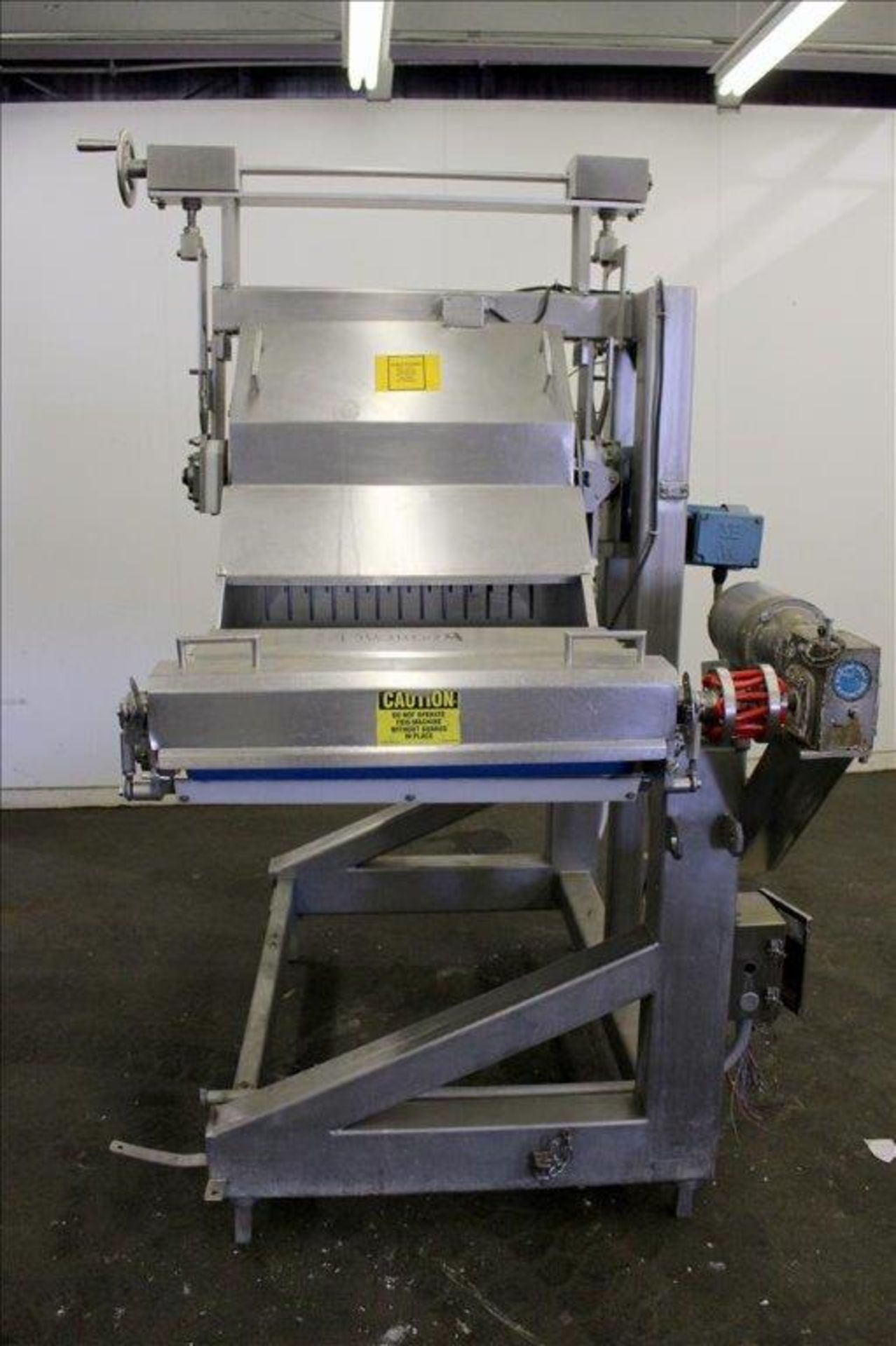 Waterfall Cheese/Applicator for Pizza, 304 Stainless Steel. Has 28" wide x 60" long belt conveyor - Image 40 of 46