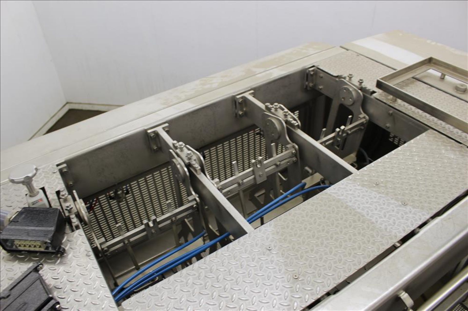 2009 Alimec Food Slicer, Model Slicer, S/N 628-52, 3 Station, no infeed magazines. Missing blade, - Image 14 of 23