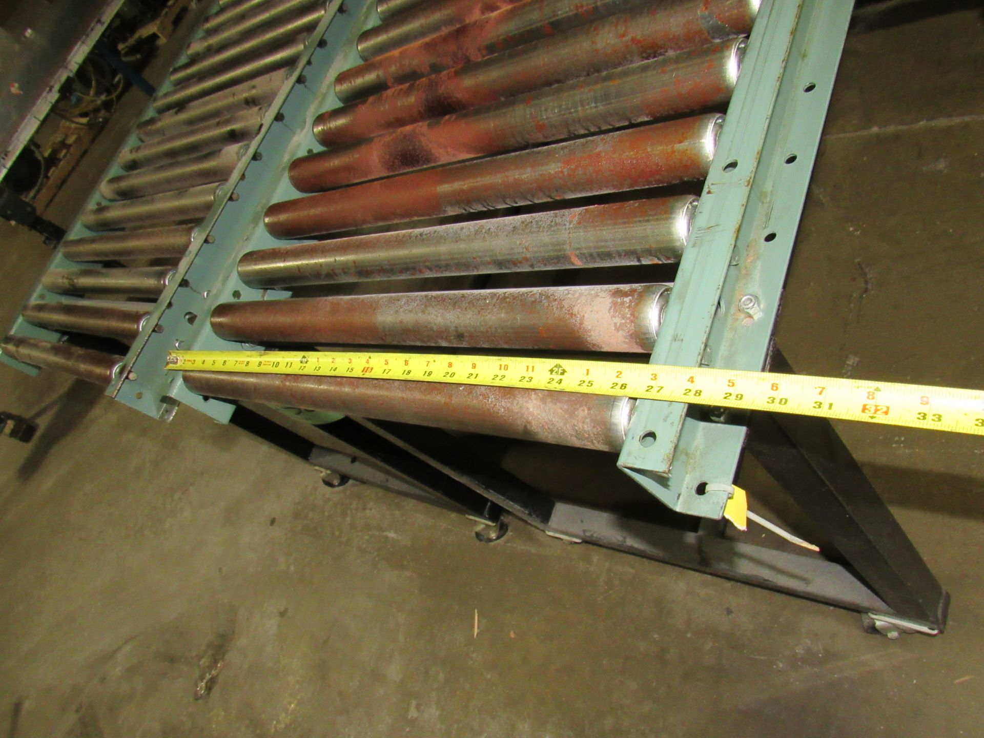 One Lot Two Hytrol Roller Conveyors on Casters -- (LOCATED IN IOWA, RIGGING INCLUDED WITH SALE - Image 4 of 18