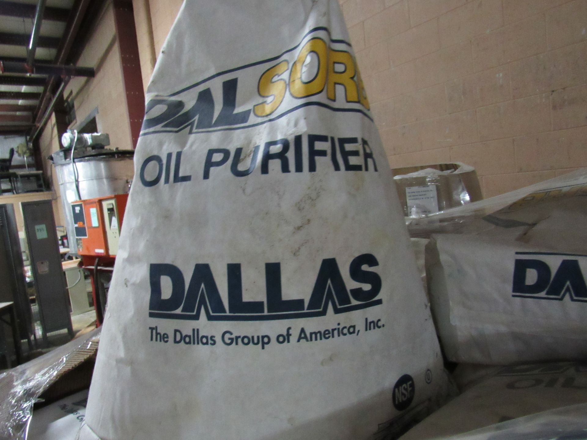 5 Pallets of DalSorb Oil Purifier -- -- Removal and loading free (LOCATED IN IOWA)***EUSA*** - Image 4 of 5