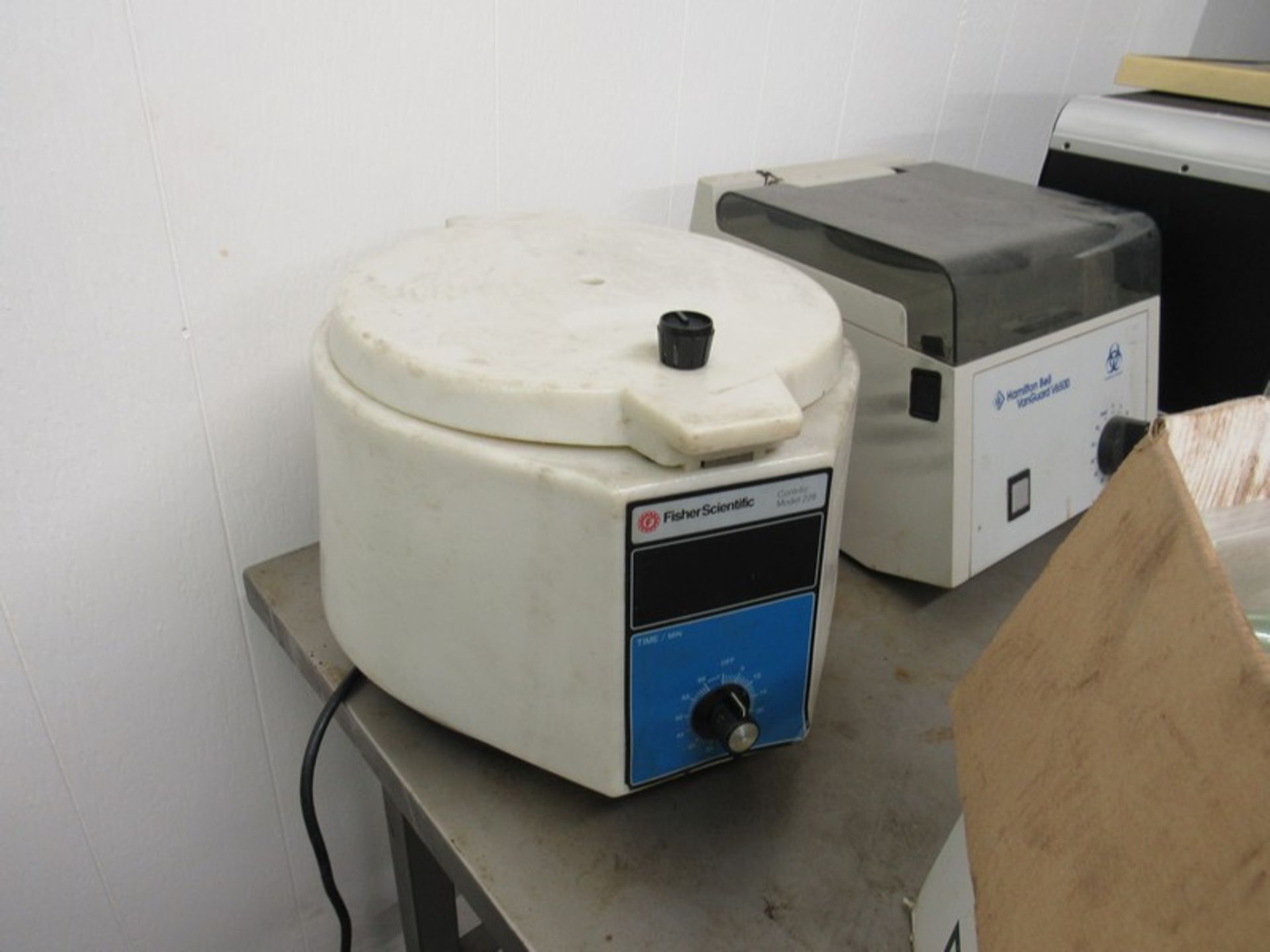 Branson Ultrasonic Cleaner Model B300, 120V Serial Number 01001678. Free removal and loading. (