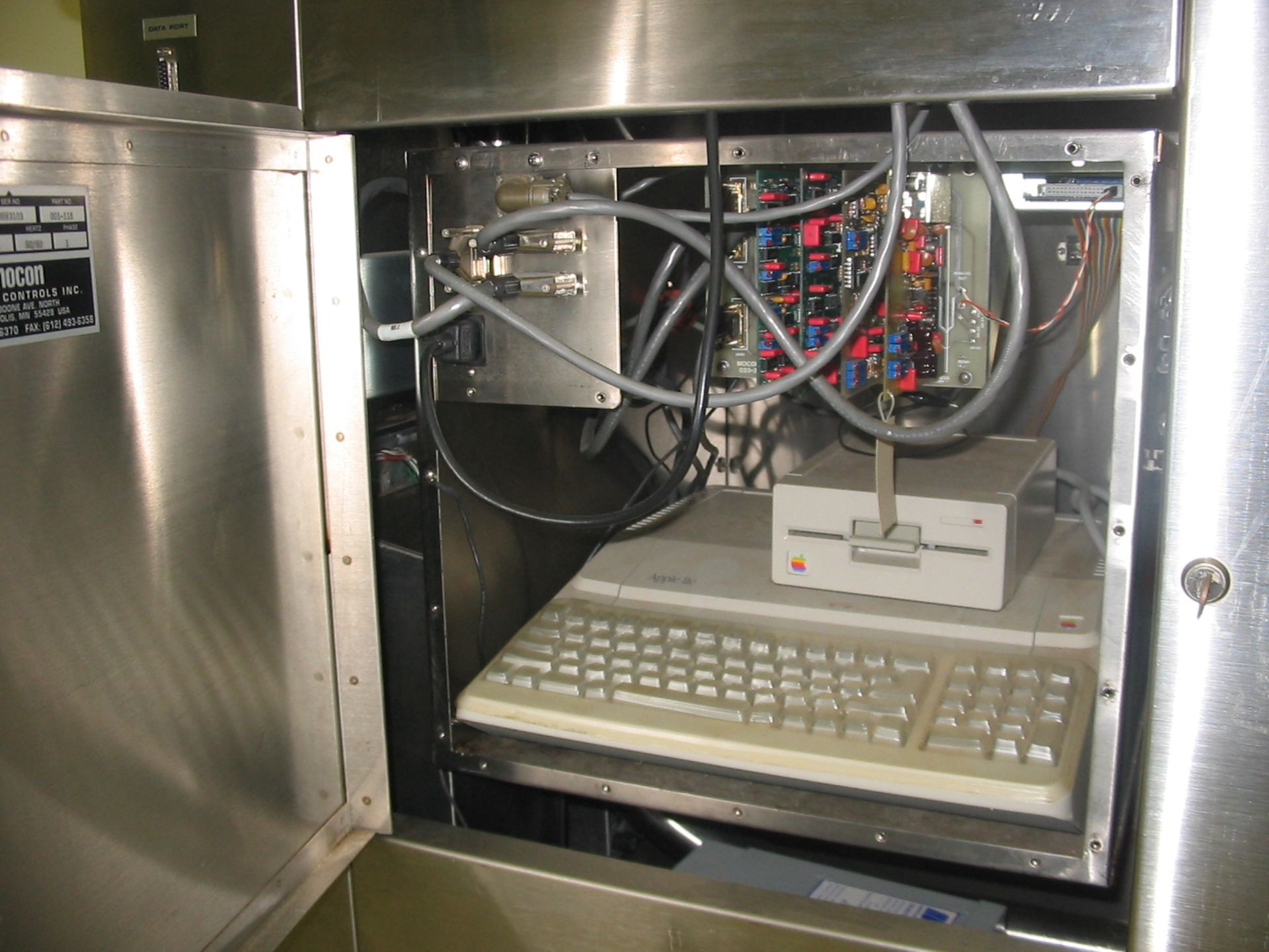 Mocon Vericap 2110 (LOCATED IN ARIZONA) ***CPPS*** - Image 4 of 8