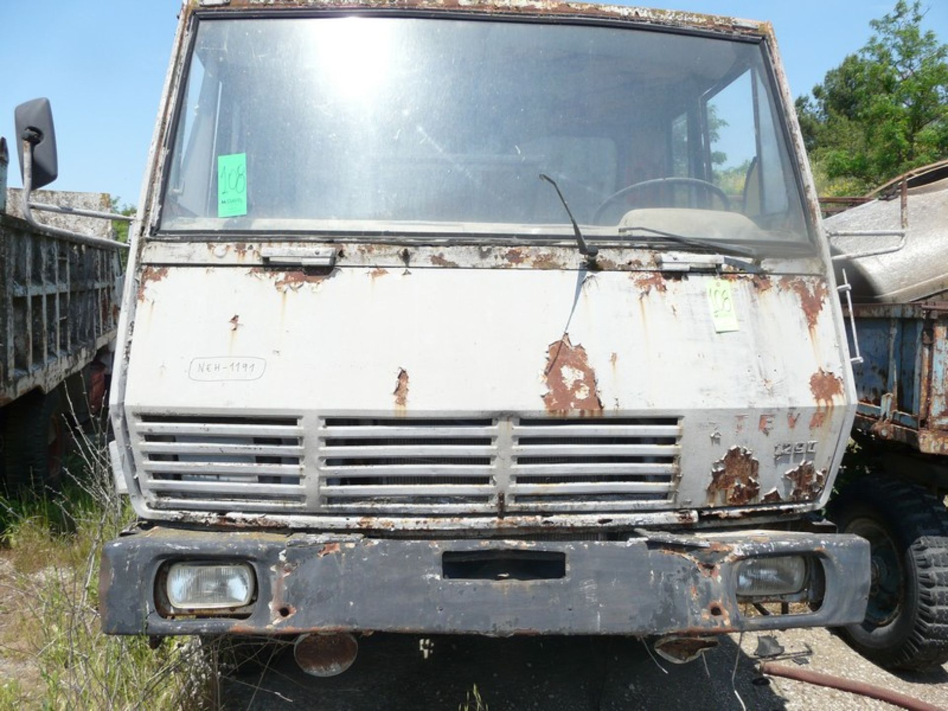BULK BID FOR STEYR VEHICLES (SUBJECT TO THE INDIVIDUAL BIDS ON LOTS 3, 90. 91, 107, & 108) - Image 5 of 5