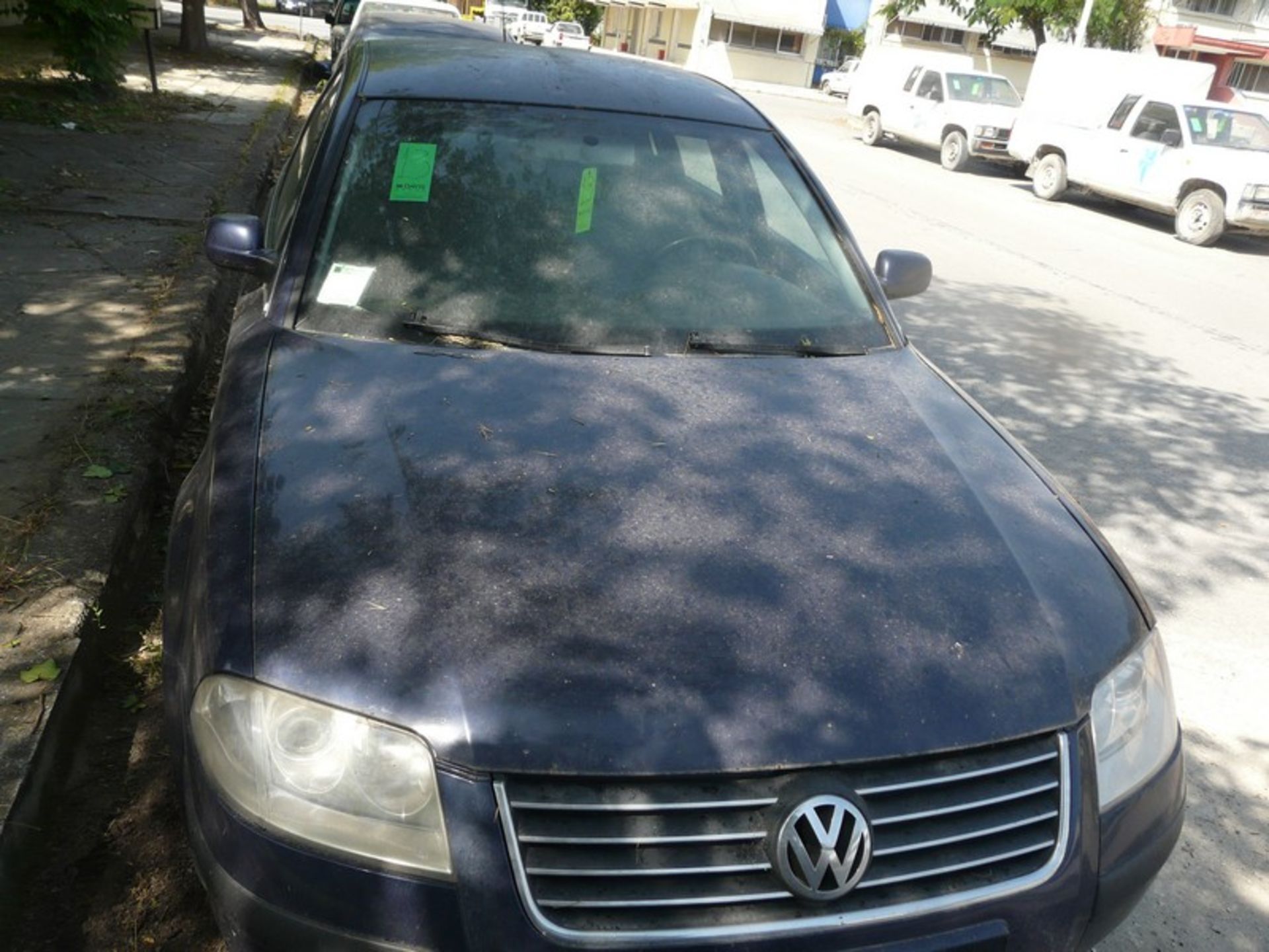 VW PASSAT 1.8 T PETROL, 5 doors , REG ZMK 2494 KM 625605,Service Book , Year: 2003 (Located in - Bild 6 aus 6