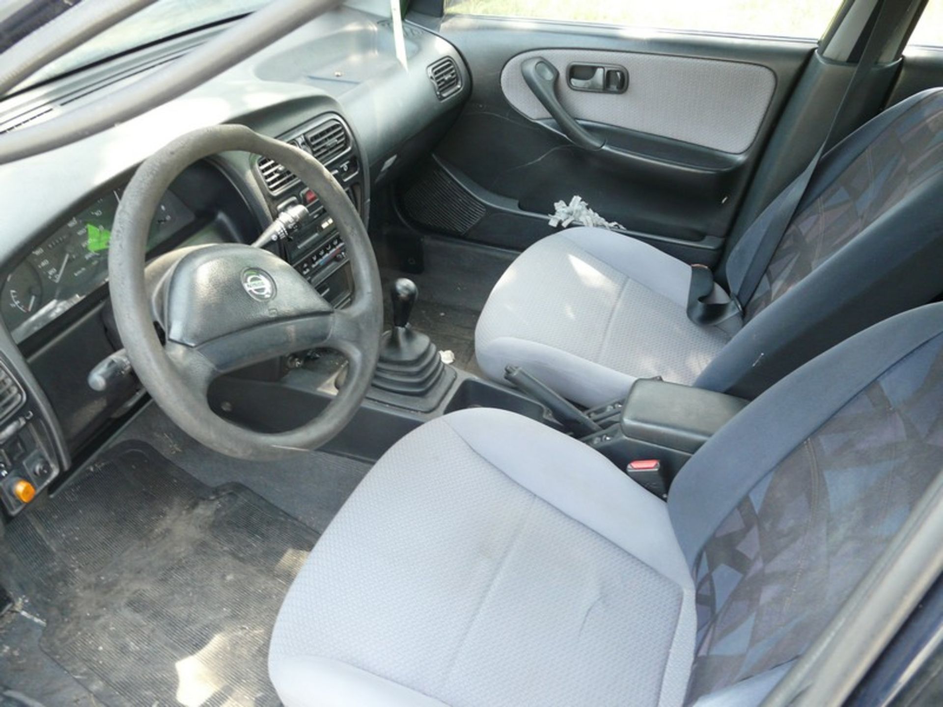 NISSAN PRIMERA WAGON, 1,6 Petrol, 5 Doors, REG: NBK 1933, KM 461178, Year 1993, Service Book - Image 7 of 10