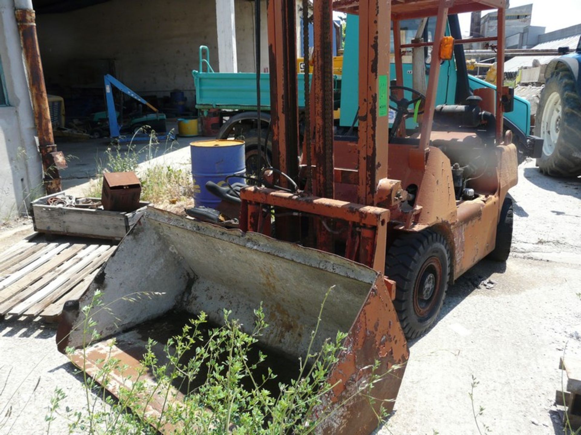 BALKANCAR FORKLIFT, REG: ME 49602, Year 2000, HRS: 11877, ENGINE Perkins ,ONLY FOR SPARES (Located - Bild 3 aus 11