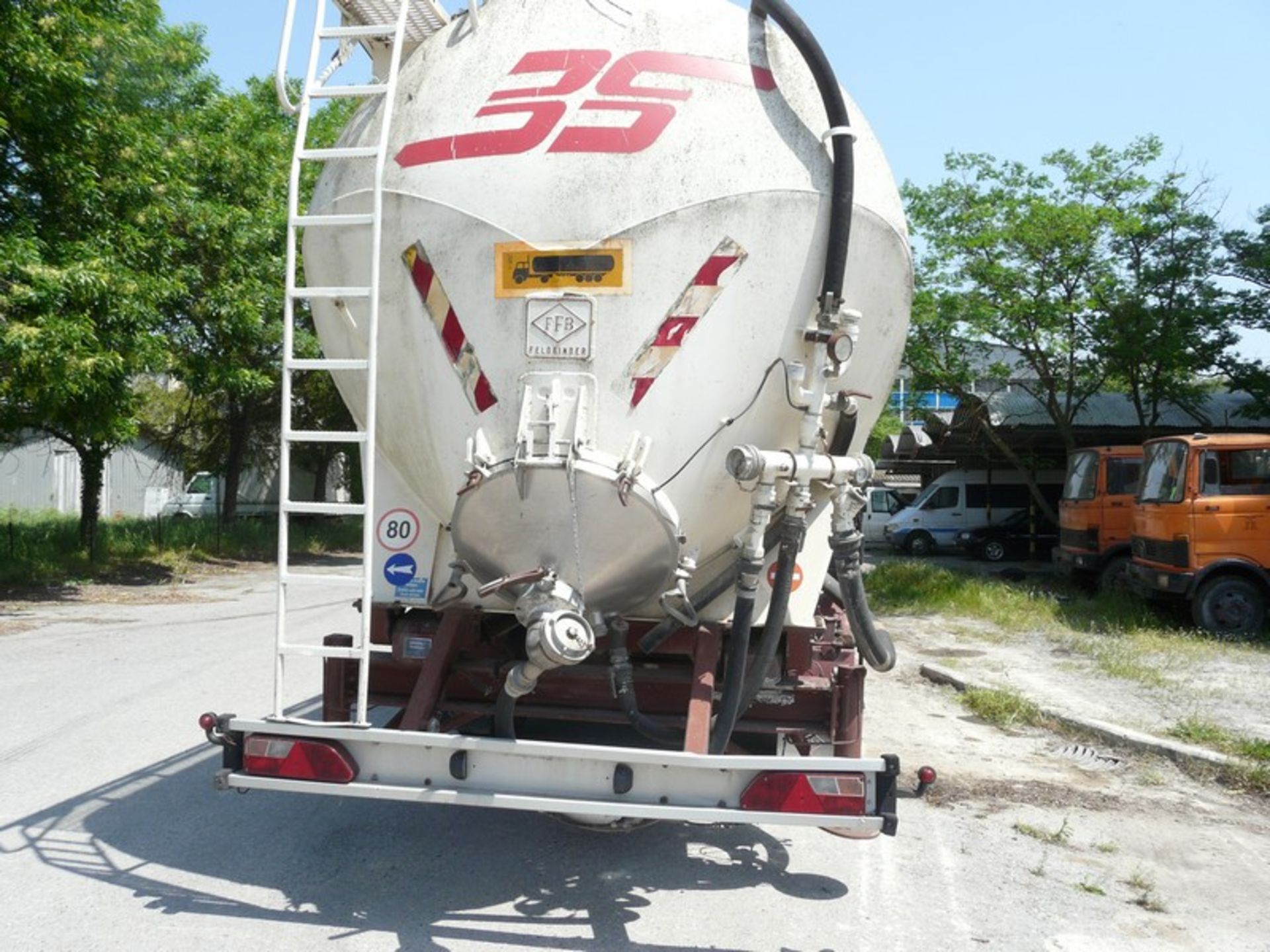 FELDBINDER (FFB) TRUCK 3 AXILE,SILO LIFTING FOR UNLOADING, W09334BIVTORO7121,ABS (Located in - Image 10 of 12