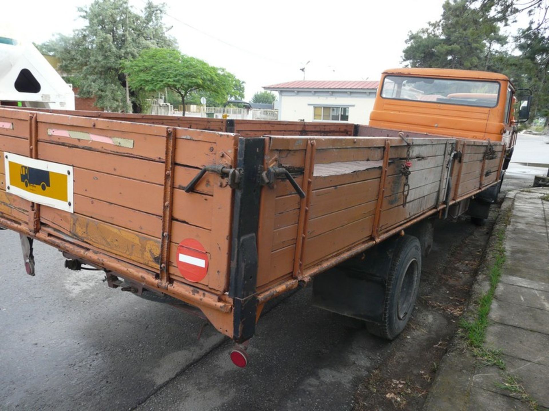 MERCEDES LP 813, REG NAI 2360, KM 941461, No Service Book, Year: 1986 (Located in Greece - Plati - Image 6 of 6