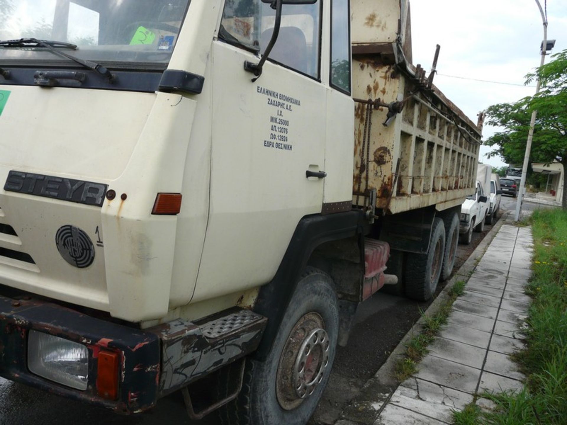 Steyr , Missing instruments , 3 axile with lift. System for covering the back part , used for - Image 2 of 9